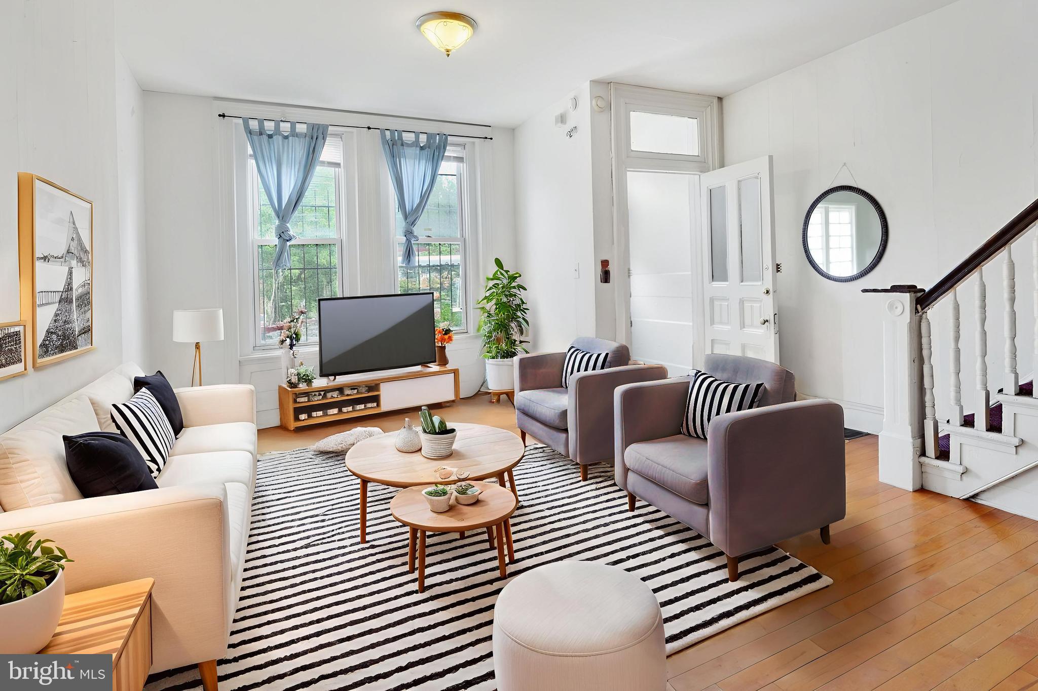 UNIVERSITY CITY - Residential Lease