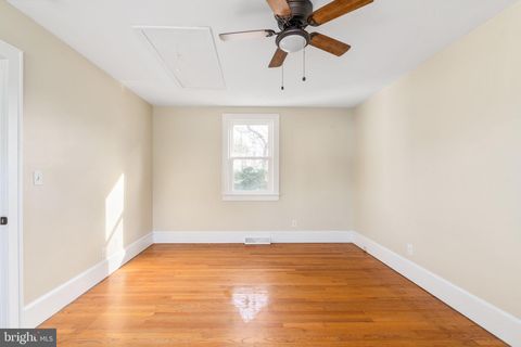 A home in TAPPAHANNOCK