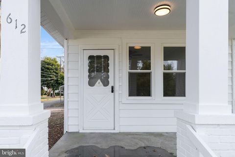 A home in TAPPAHANNOCK