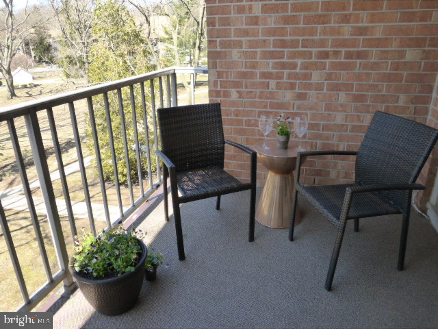 GLENHARDIE - Residential Lease