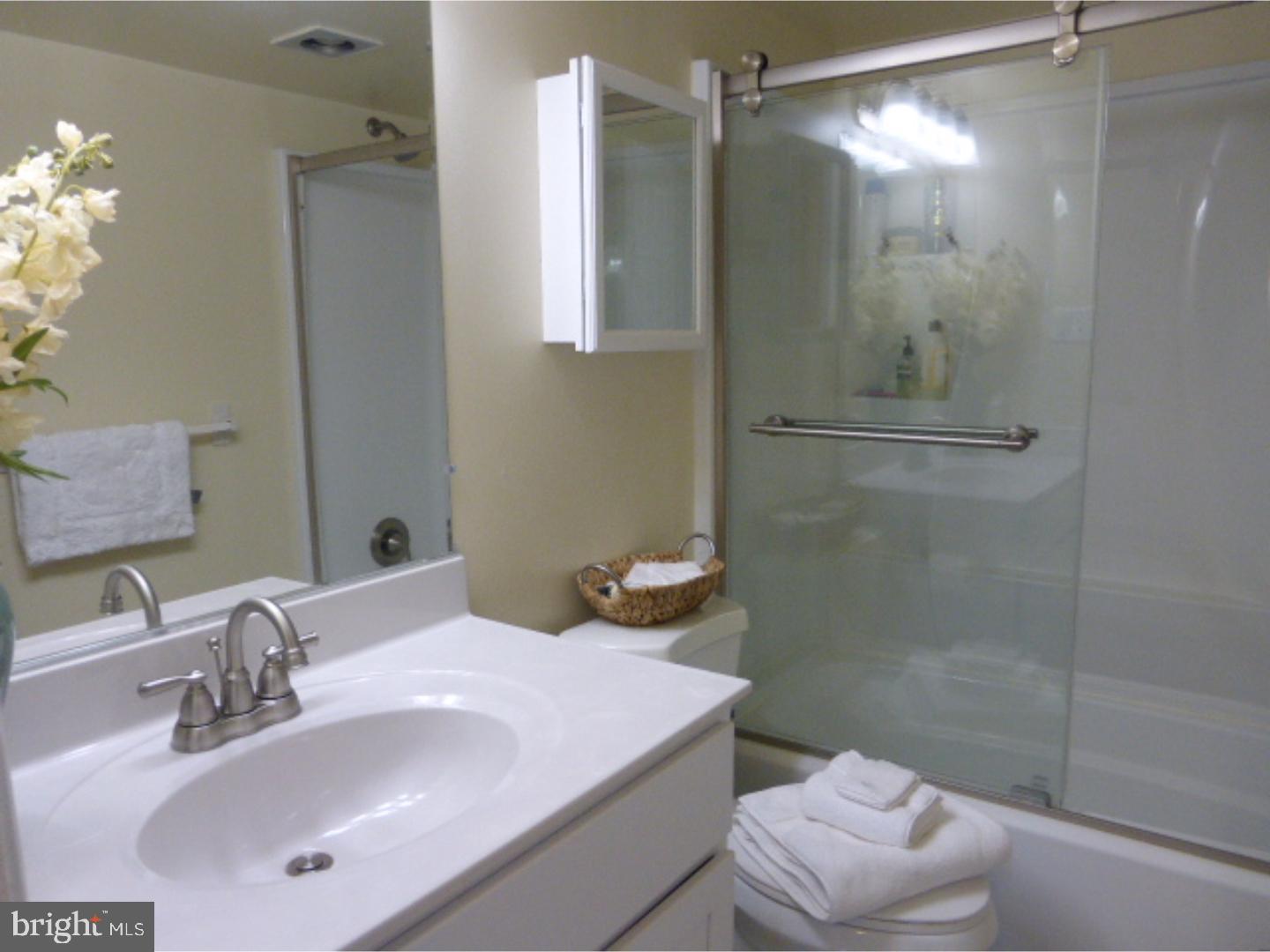 GLENHARDIE - Residential Lease