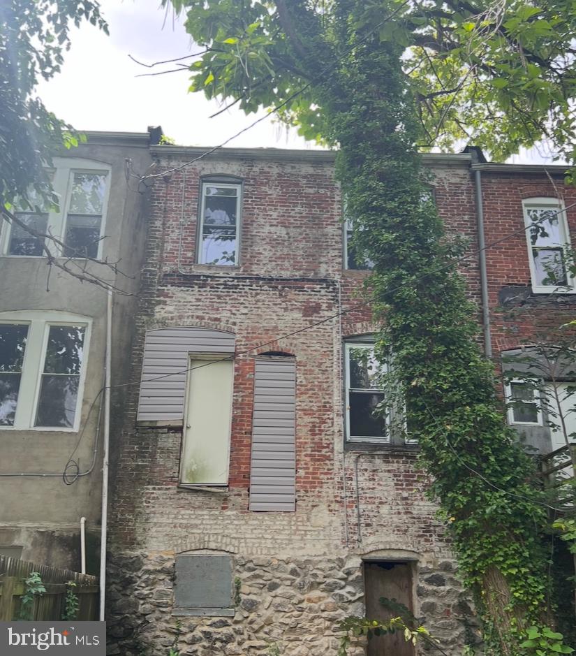 Seller is completing repairs now. To include new HVAC system, property has new kitchen, updated bath, new flooring throughout. Sellers estimated time of completion is April 31st. Please call Matt with any questions. More pictures to be posted soon.