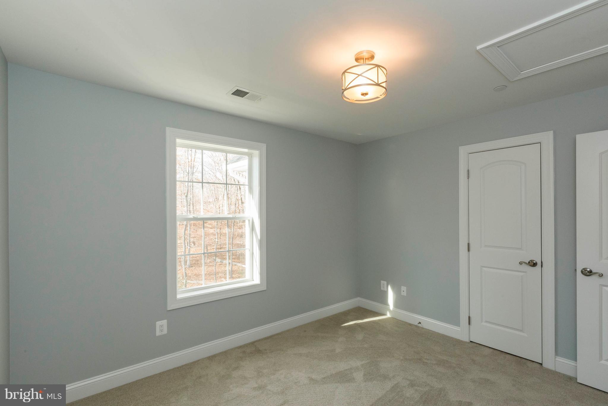 MT CARMEL WOODS SUB - Residential