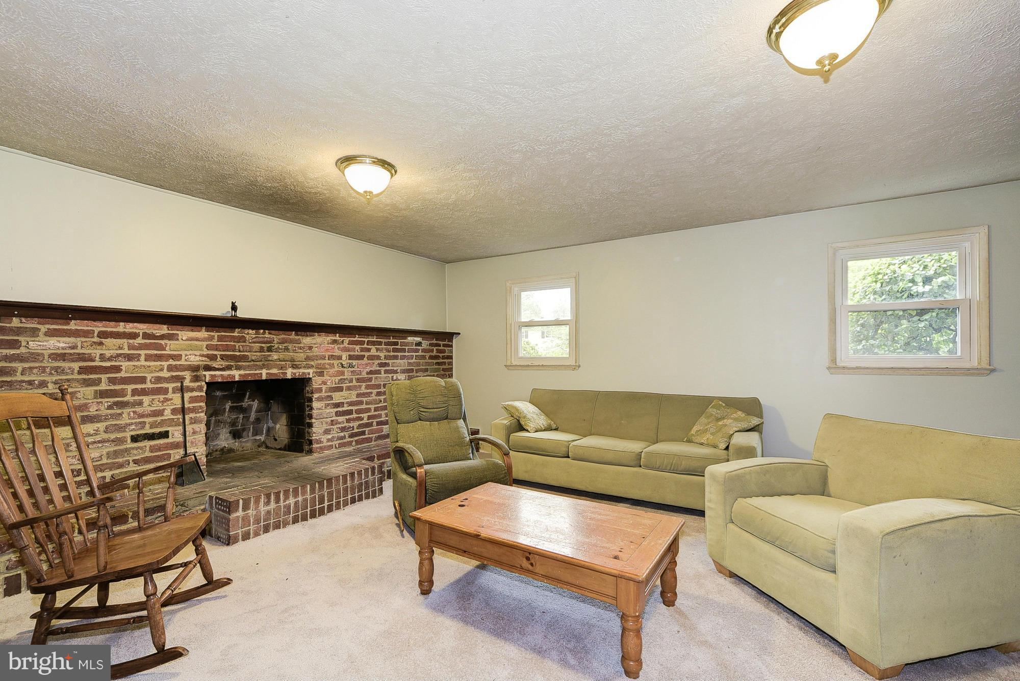 BEL PRE WOODS - Residential