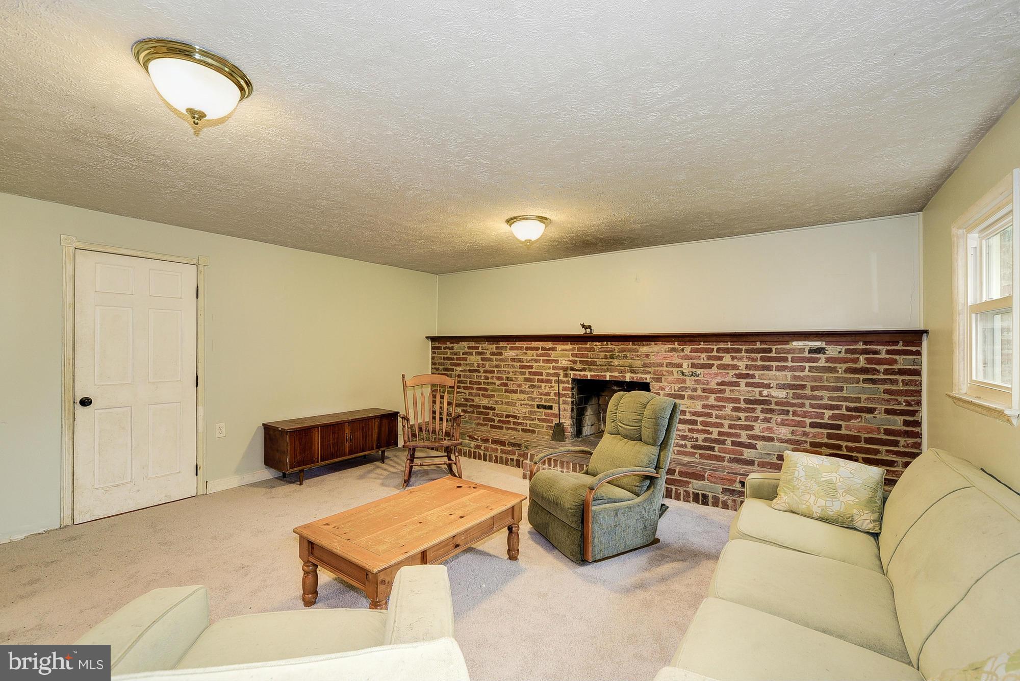 BEL PRE WOODS - Residential