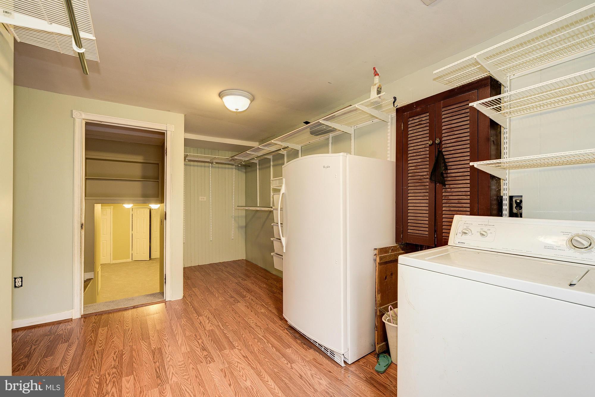 BEL PRE WOODS - Residential