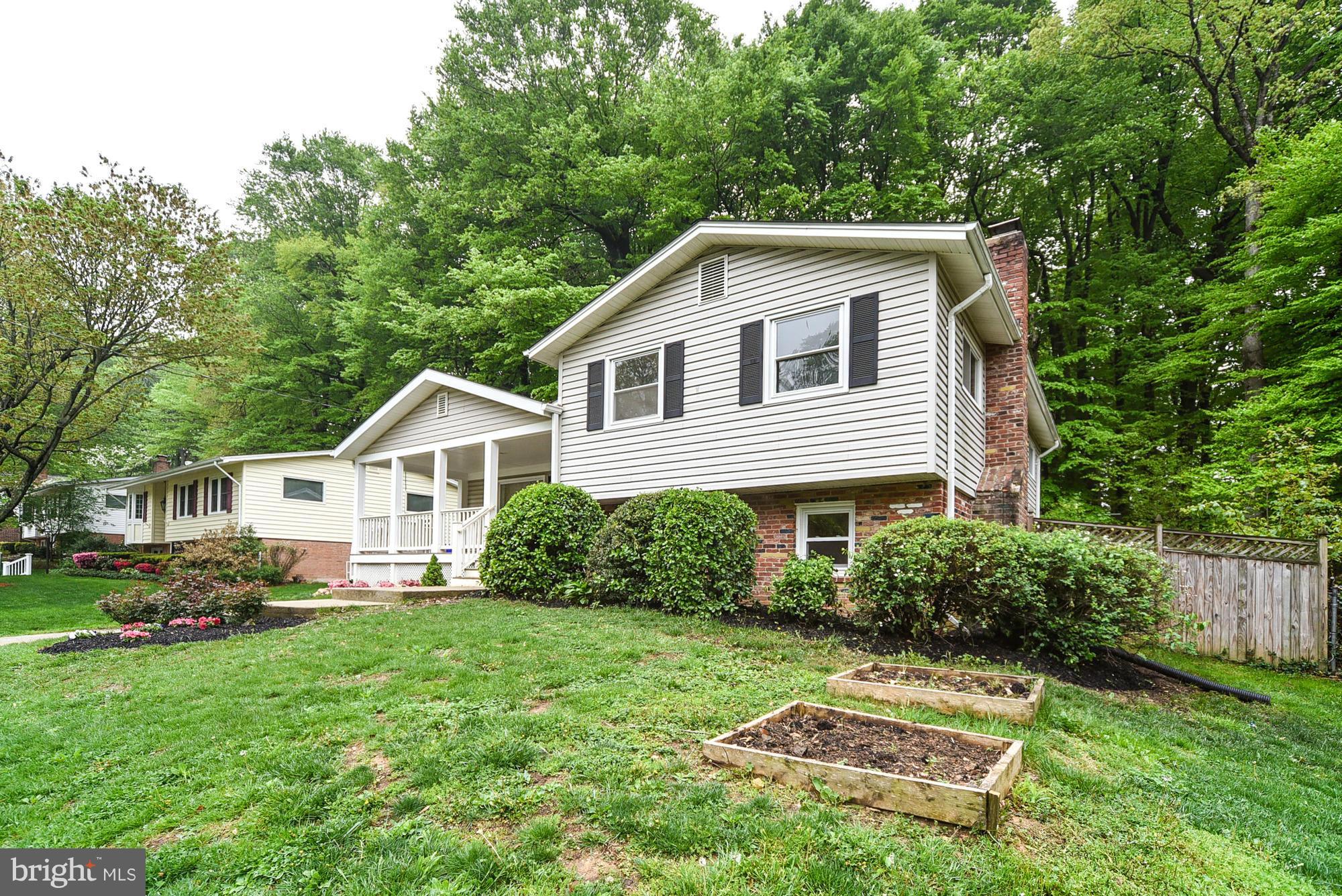 BEL PRE WOODS - Residential