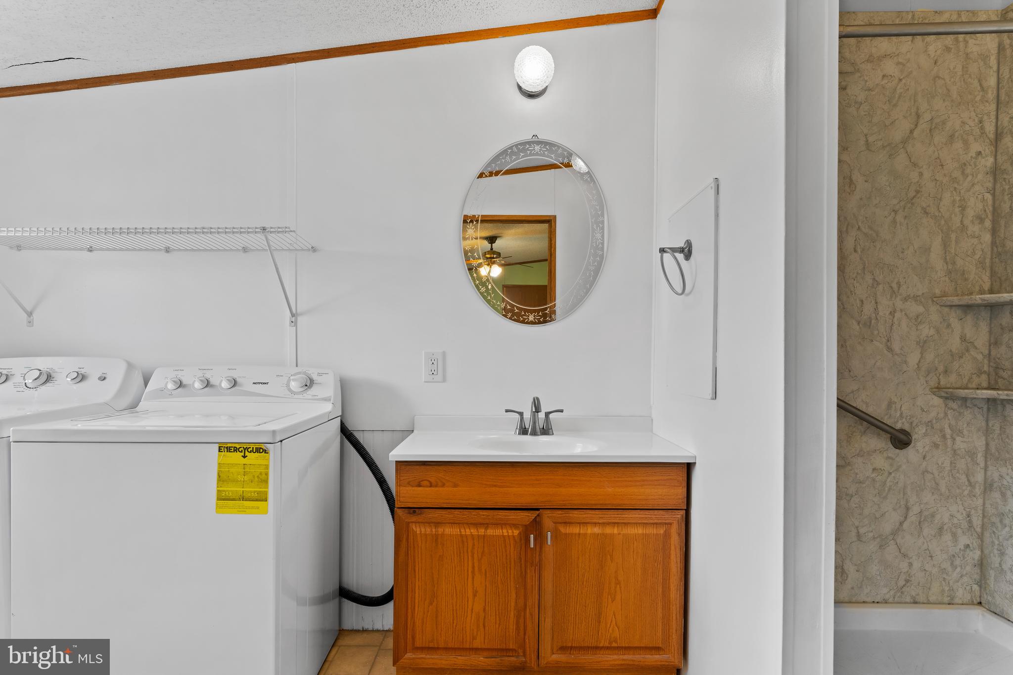 NORTHVIEW MANOR - Residential