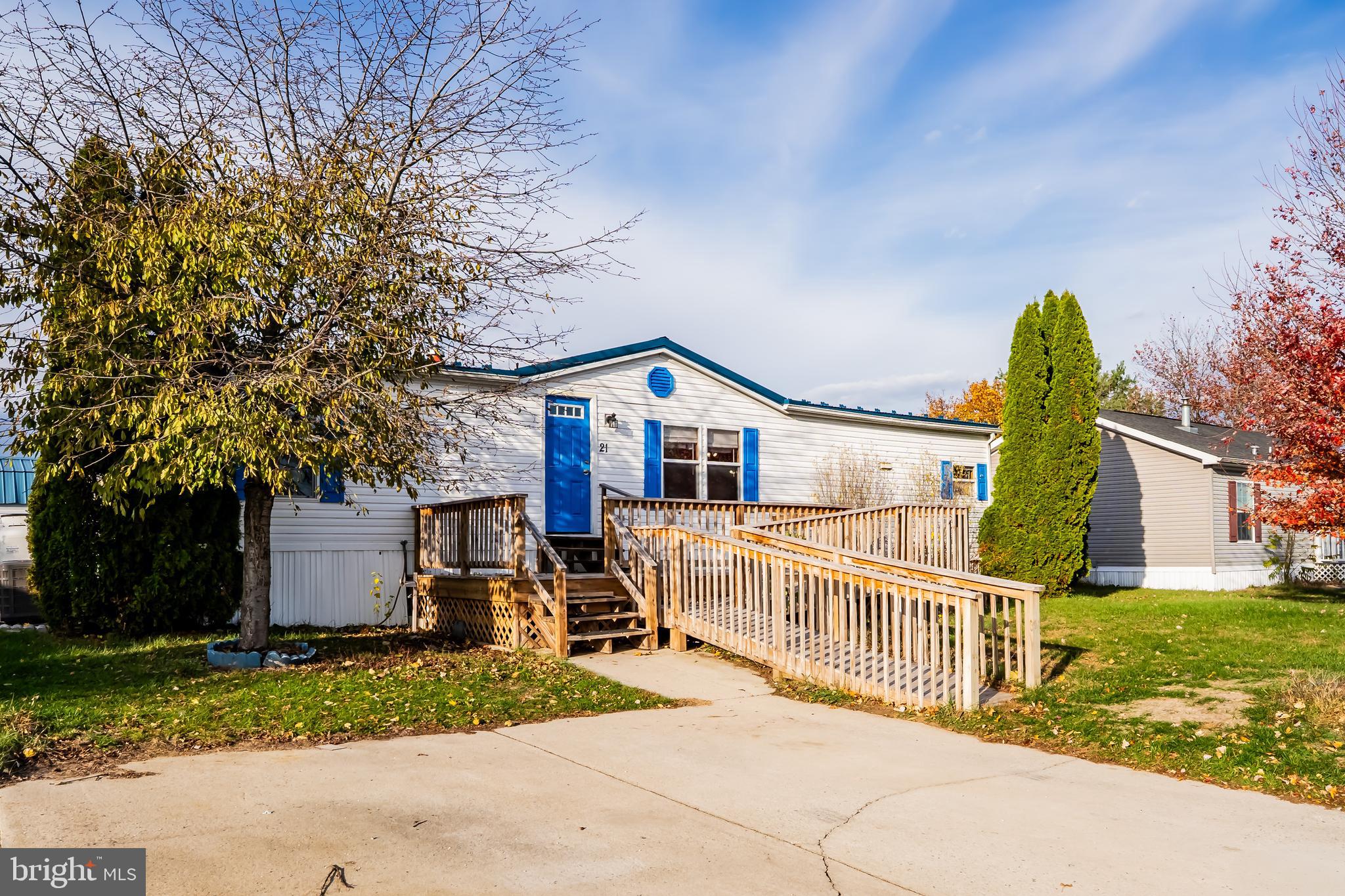 NORTHVIEW MANOR - Residential