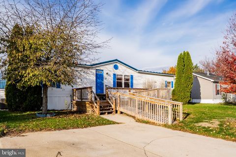 21 HIDDEN NOLL ROAD CARLISLE PA 17013