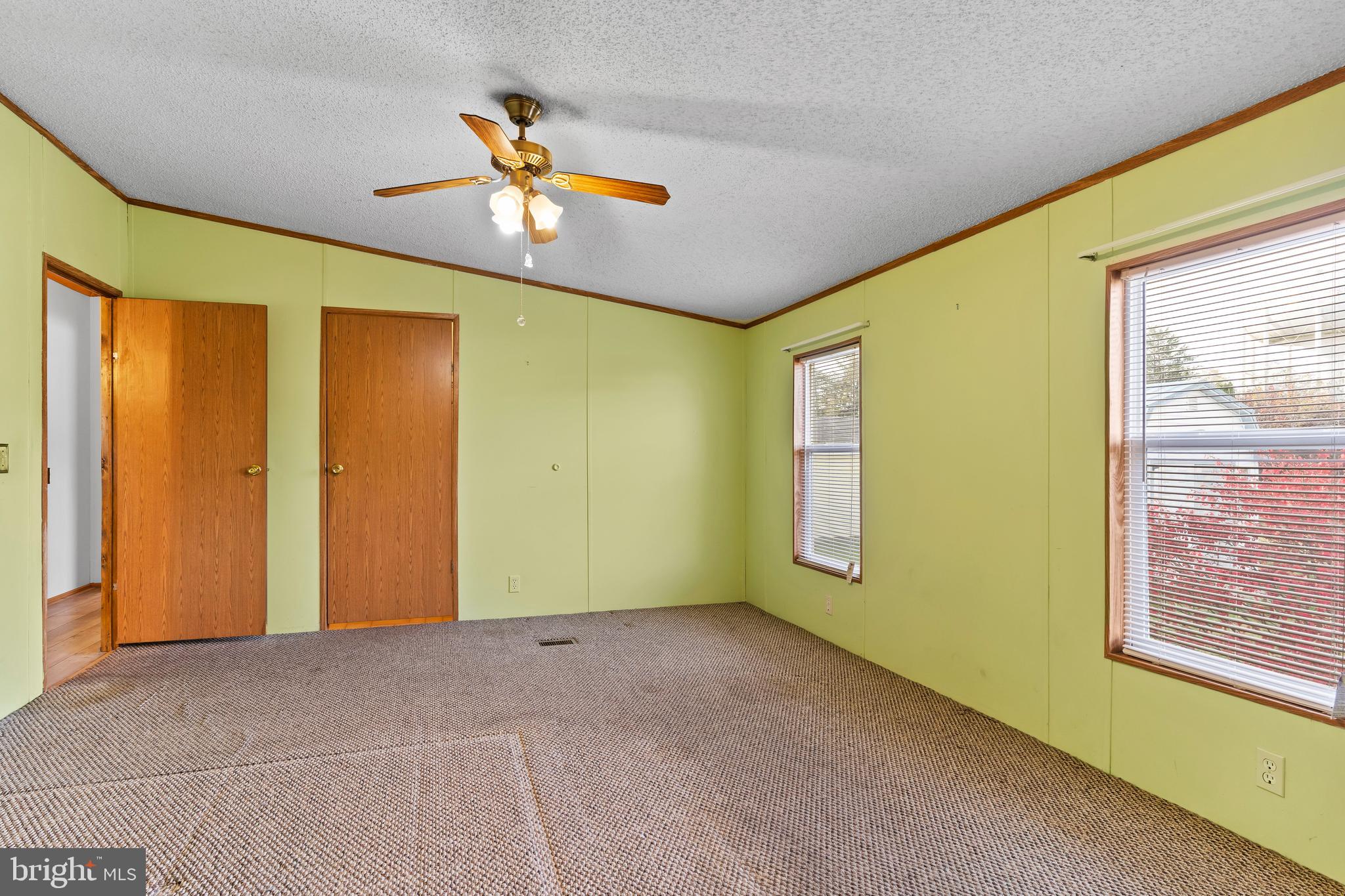 NORTHVIEW MANOR - Residential