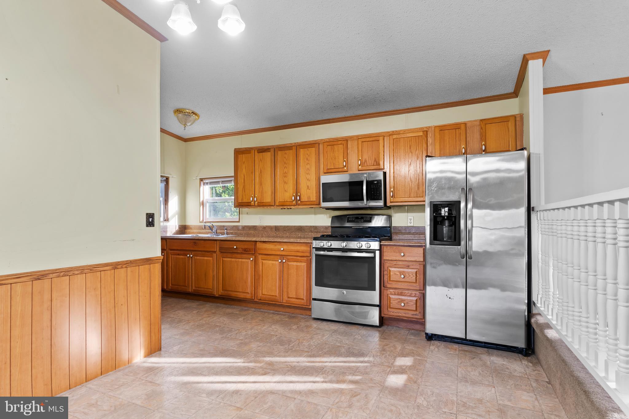 NORTHVIEW MANOR - Residential