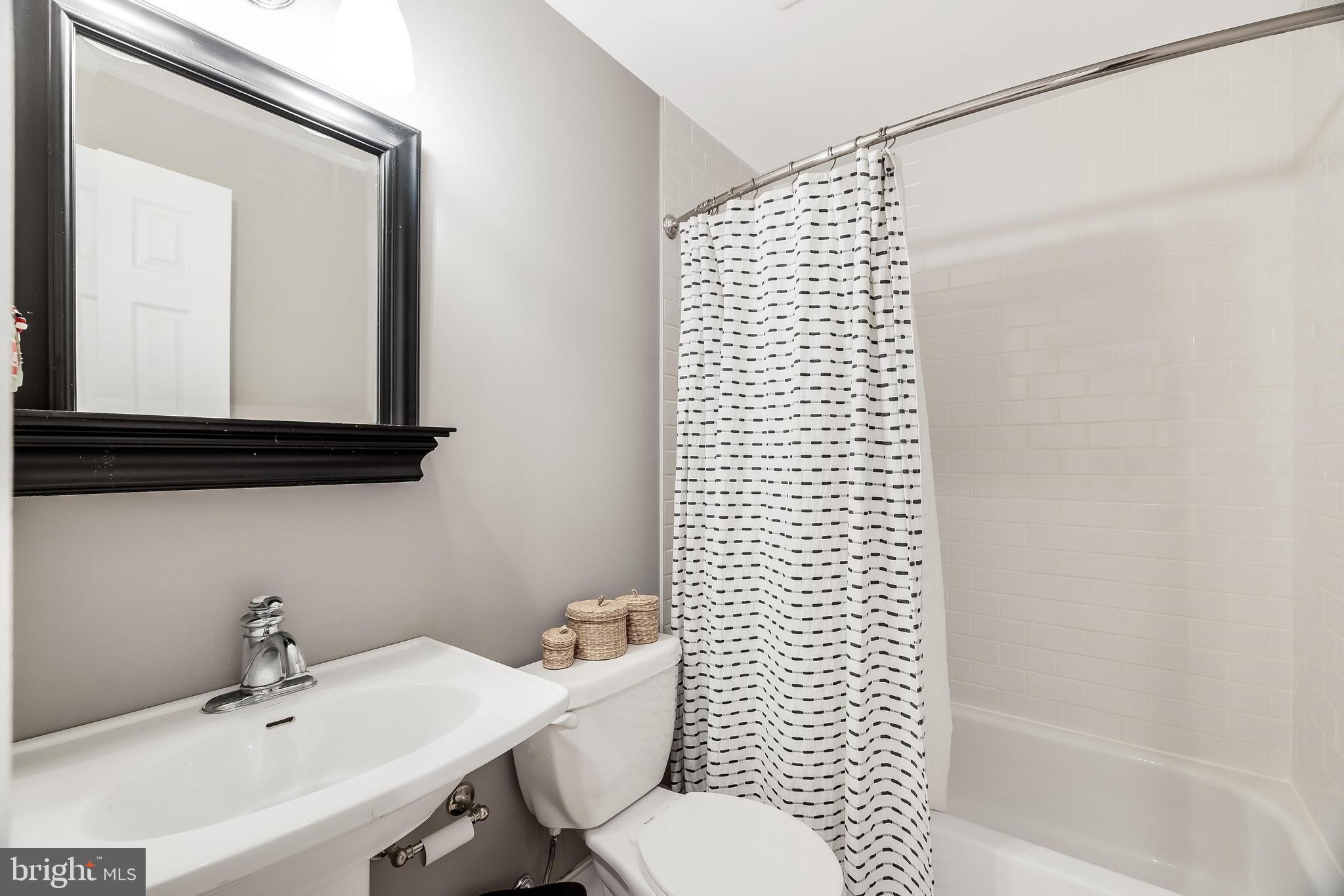 BELMONT GREENE - Residential