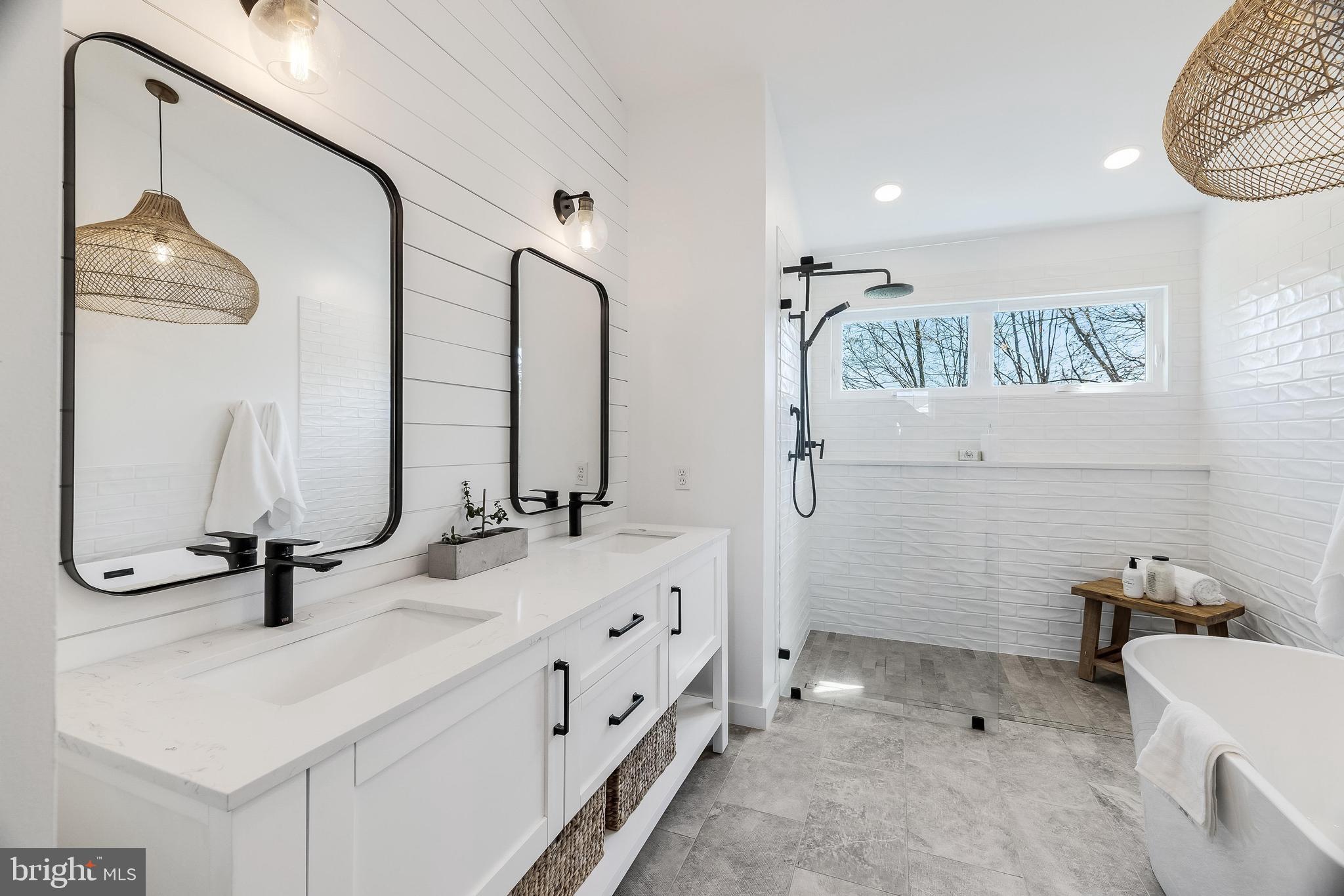 BELMONT GREENE - Residential