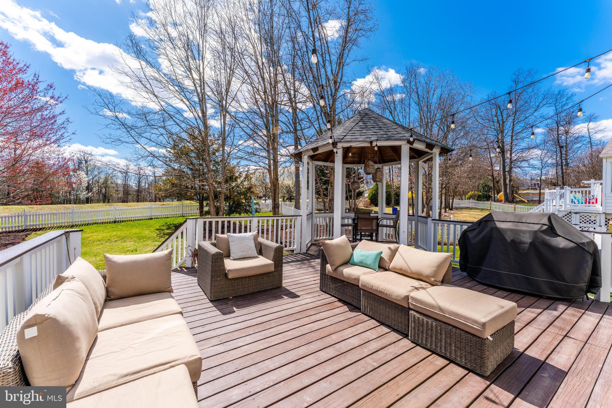 BELMONT GREENE - Residential