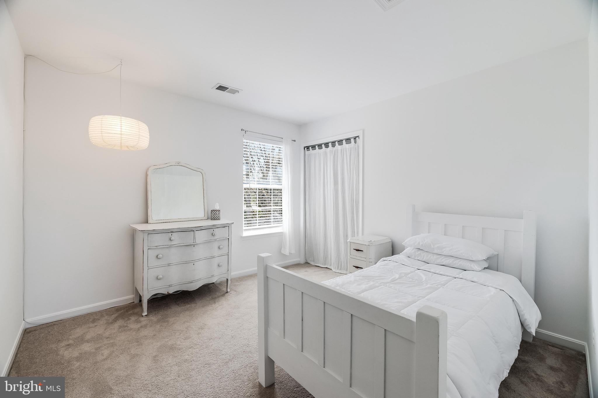 BELMONT GREENE - Residential