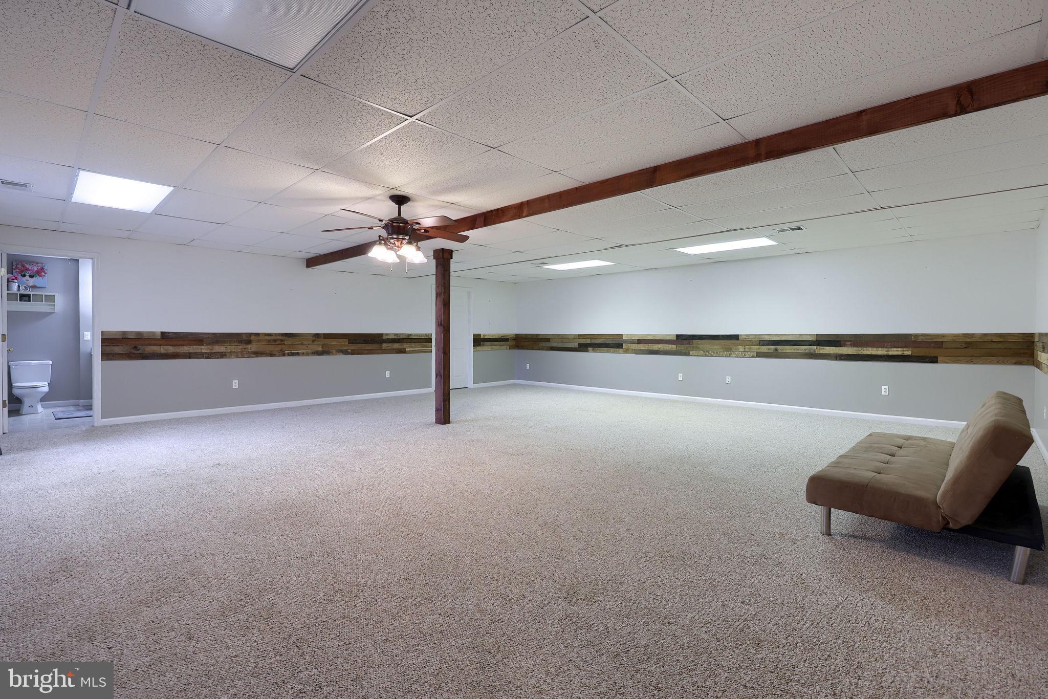 LAKE MARBURG - Residential