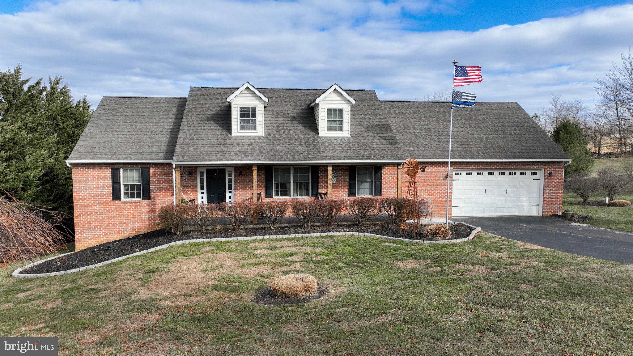 LAKE MARBURG - Residential