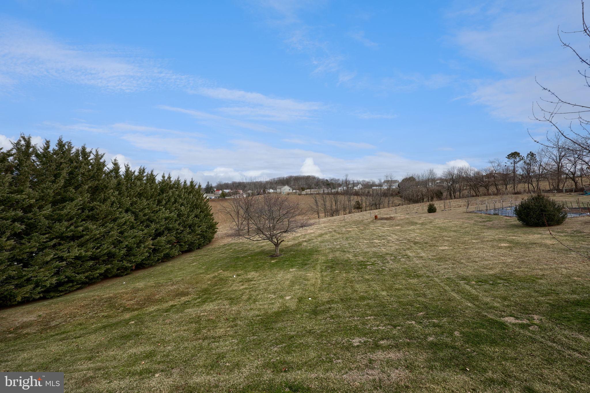 LAKE MARBURG - Residential