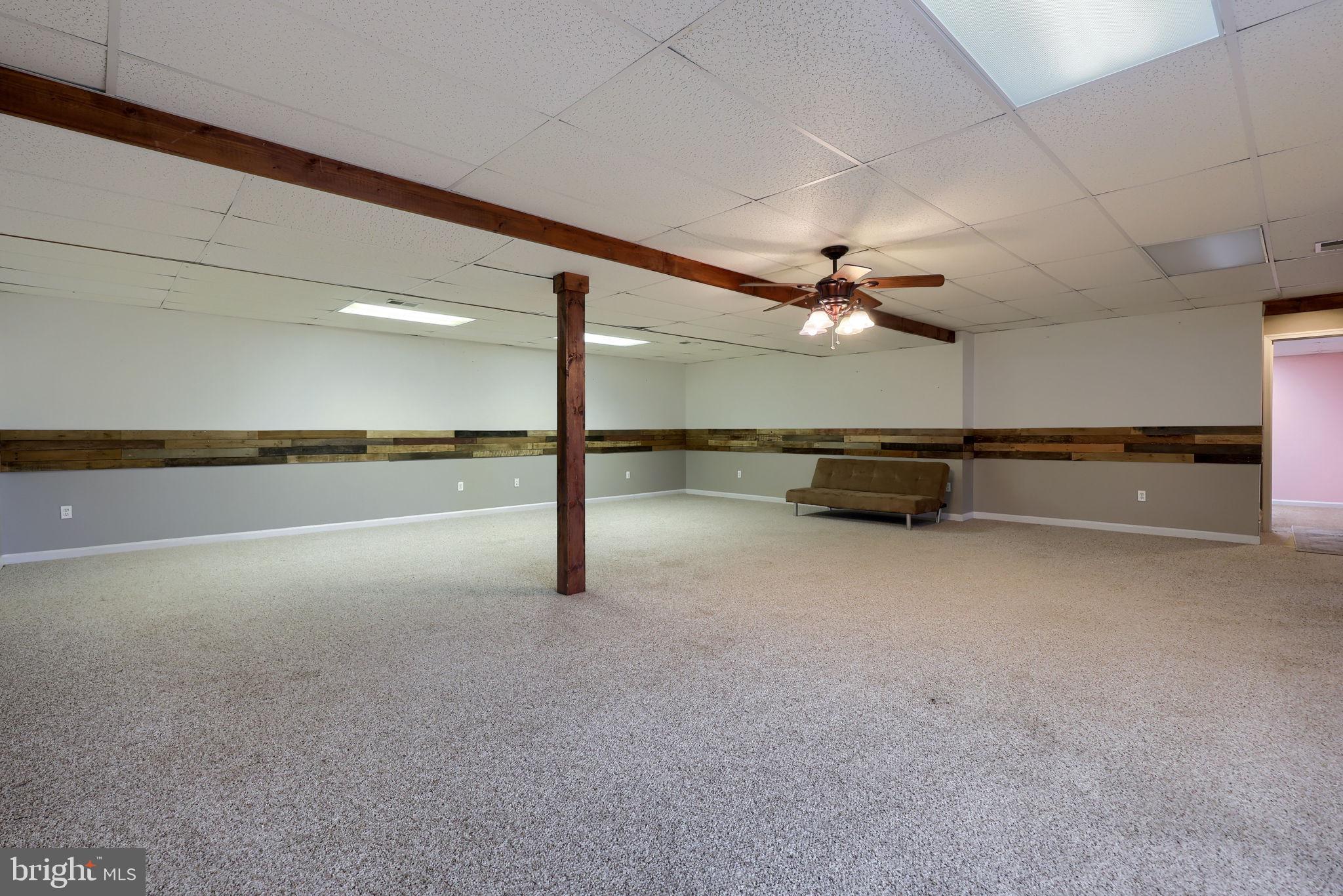 LAKE MARBURG - Residential