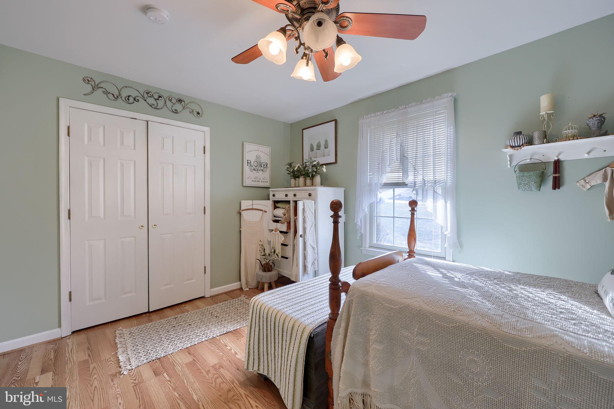 LAKE MARBURG - Residential