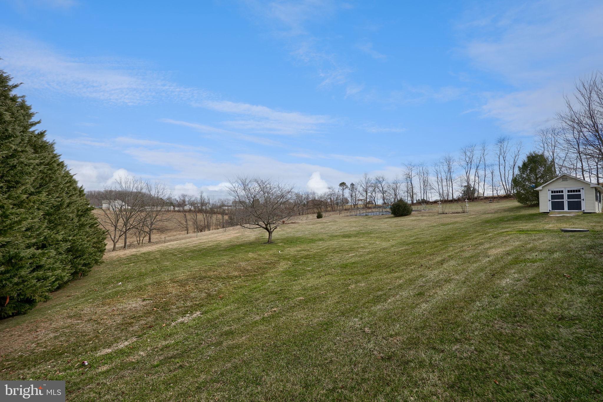 LAKE MARBURG - Residential