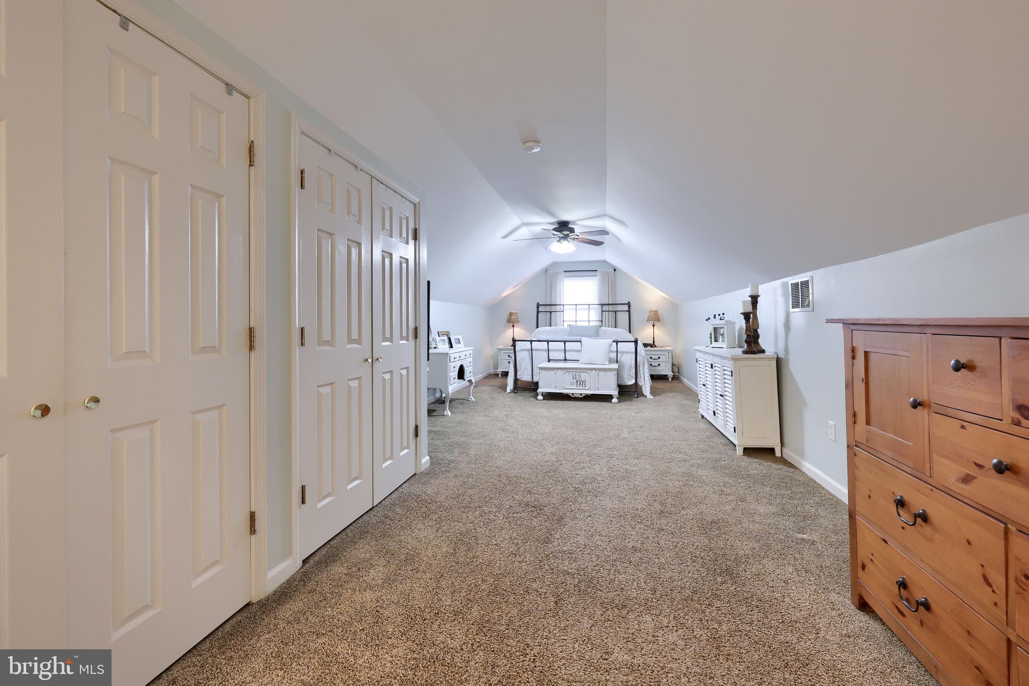 LAKE MARBURG - Residential