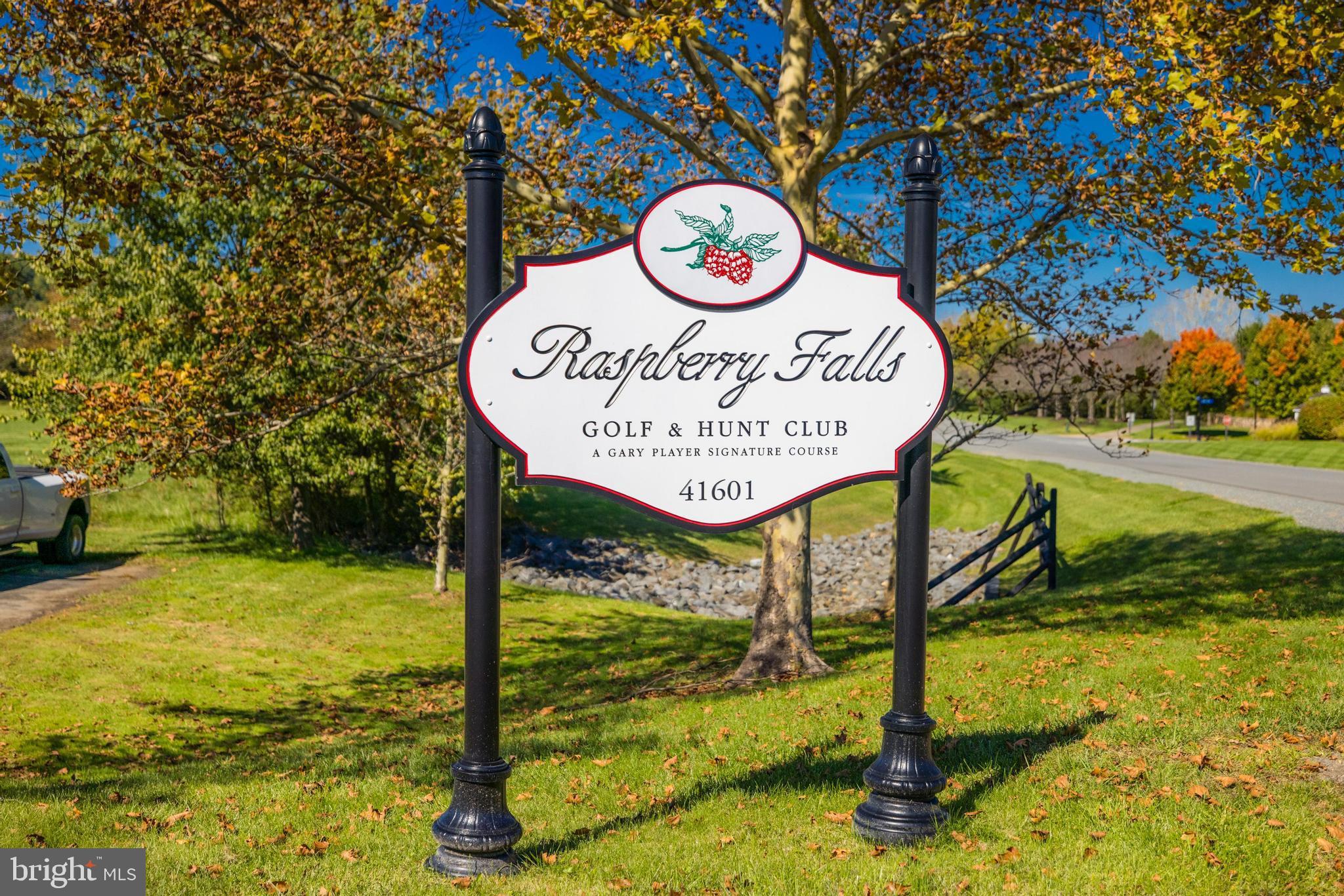 RASPBERRY FALLS - Residential