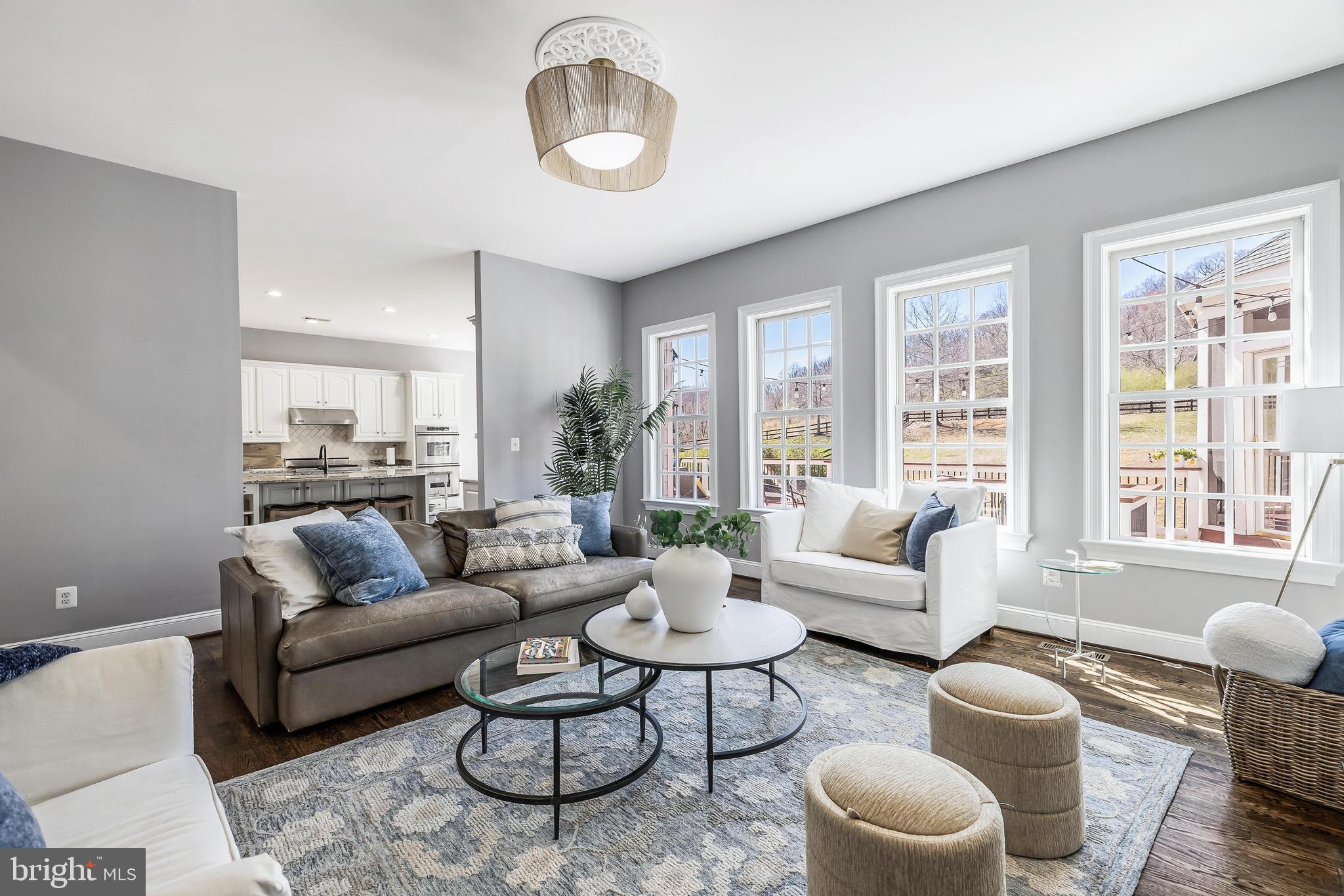 RASPBERRY FALLS - Residential