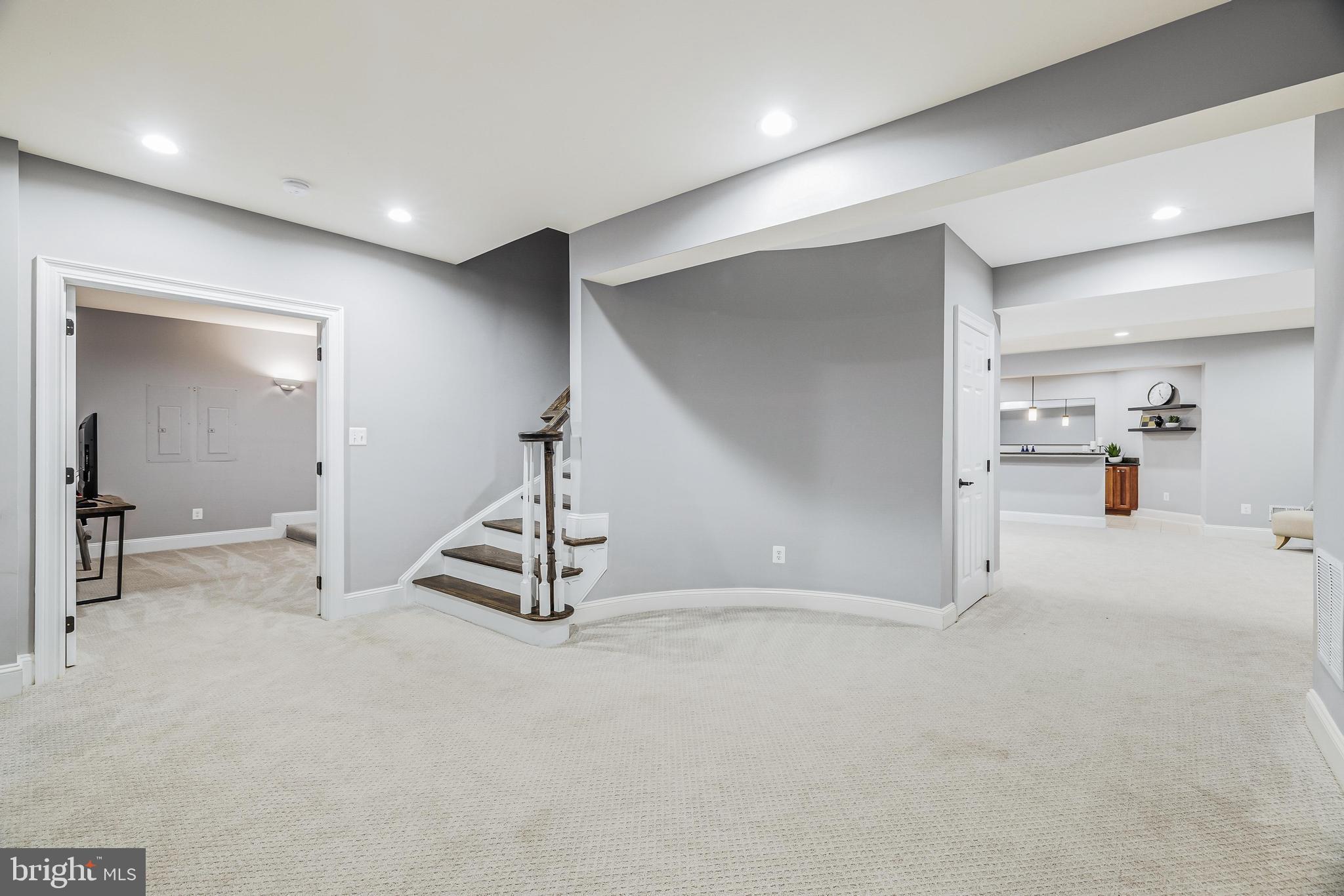 RASPBERRY FALLS - Residential