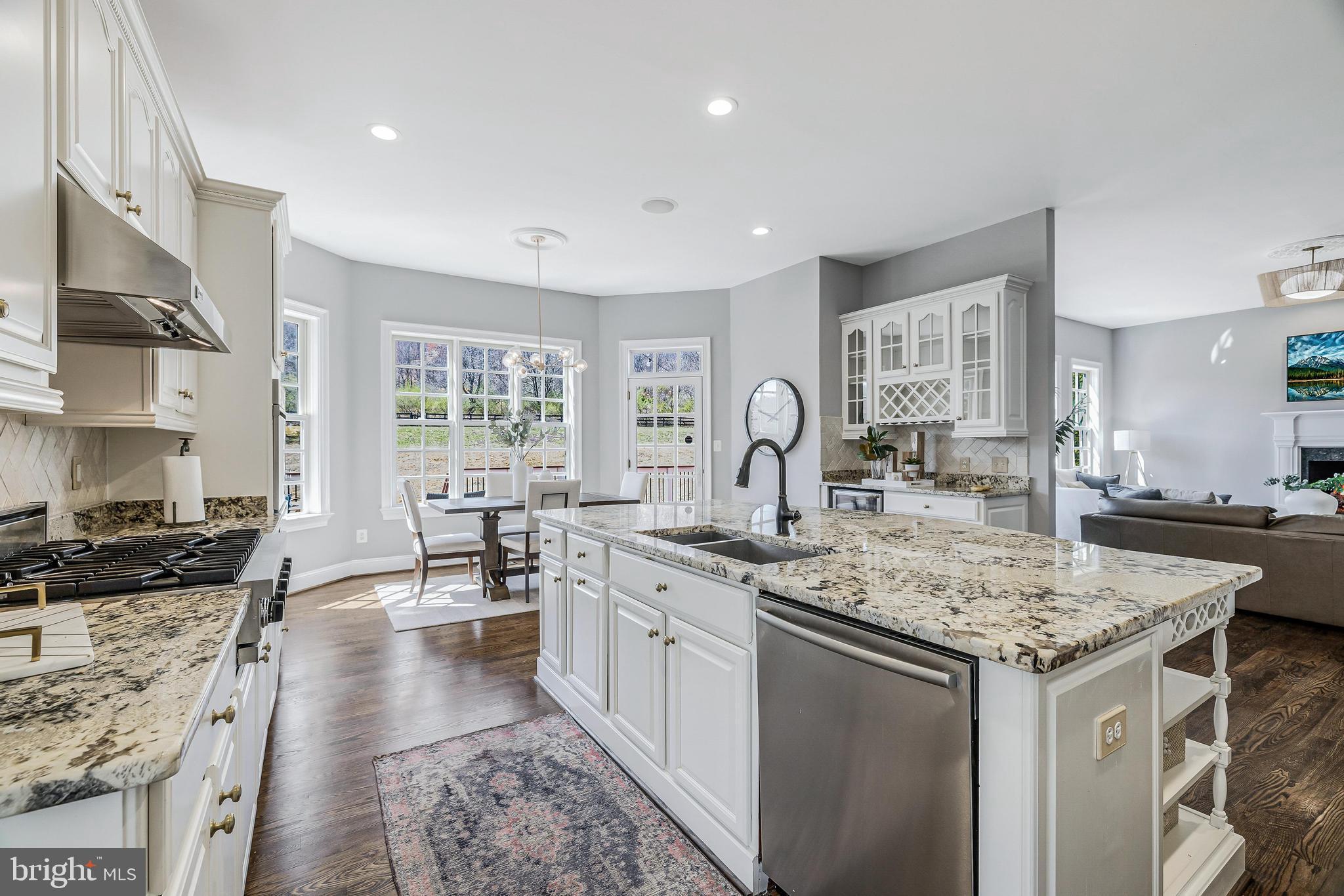 RASPBERRY FALLS - Residential