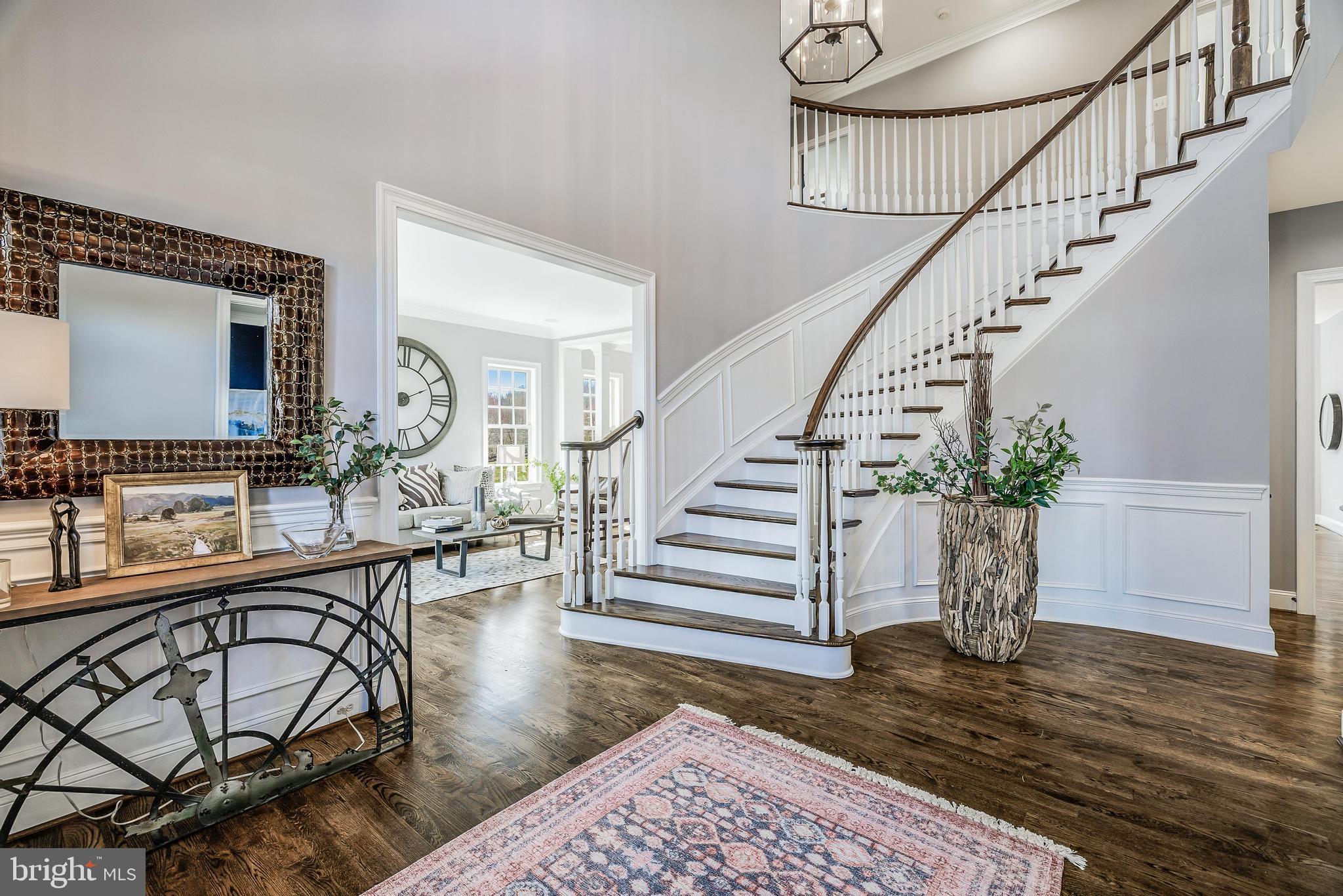 RASPBERRY FALLS - Residential