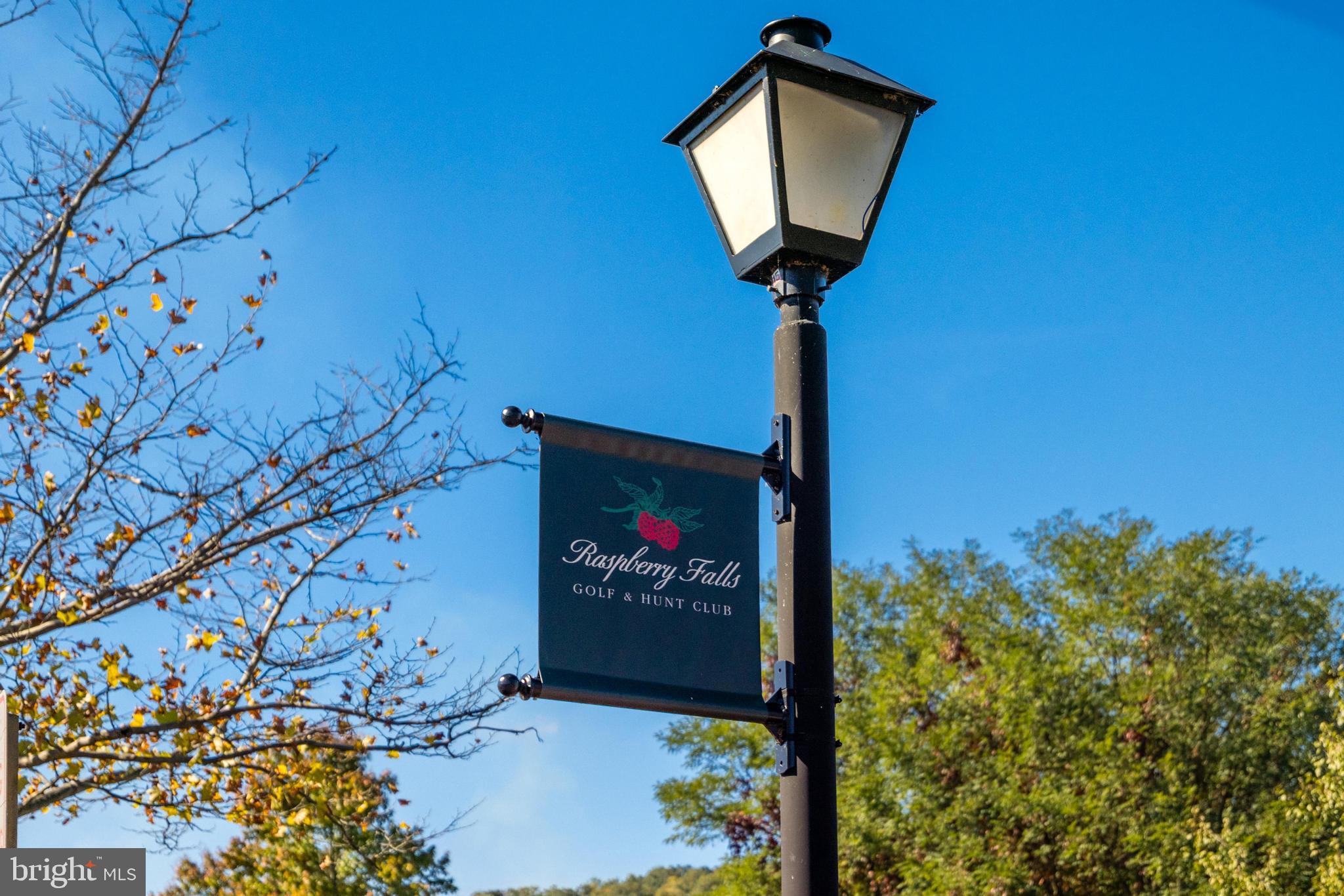 RASPBERRY FALLS - Residential