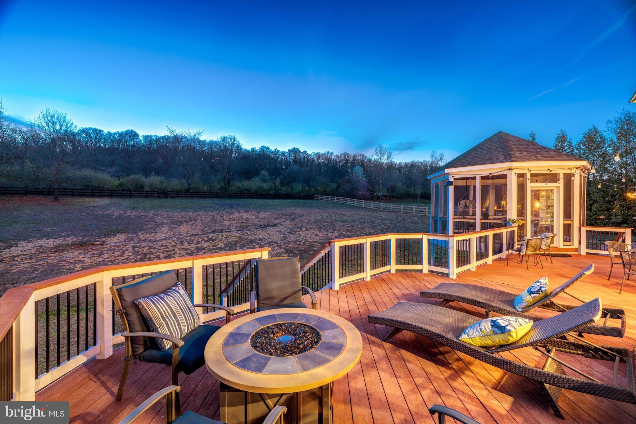 RASPBERRY FALLS - Residential