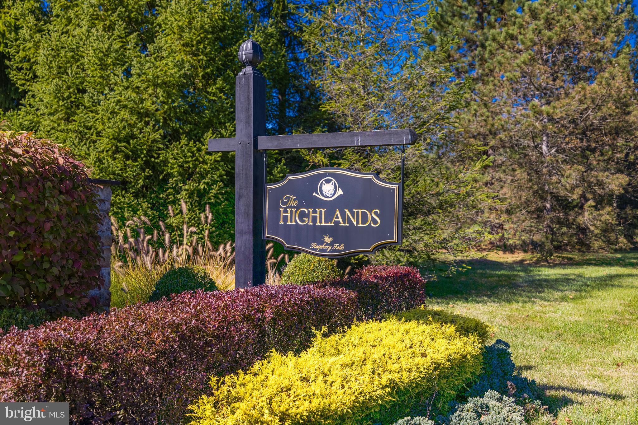 RASPBERRY FALLS - Residential