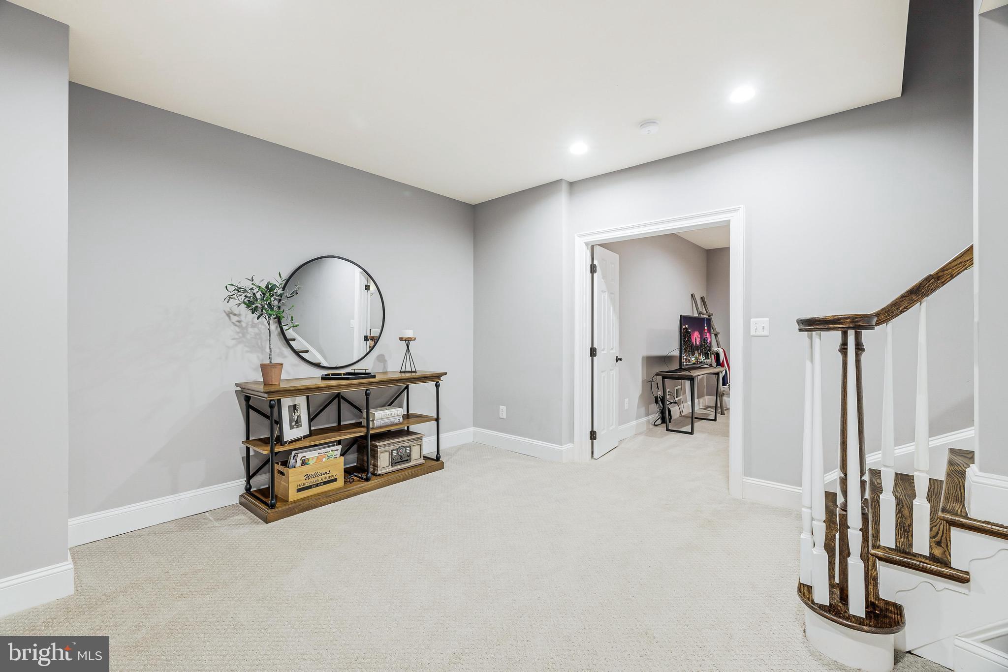 RASPBERRY FALLS - Residential