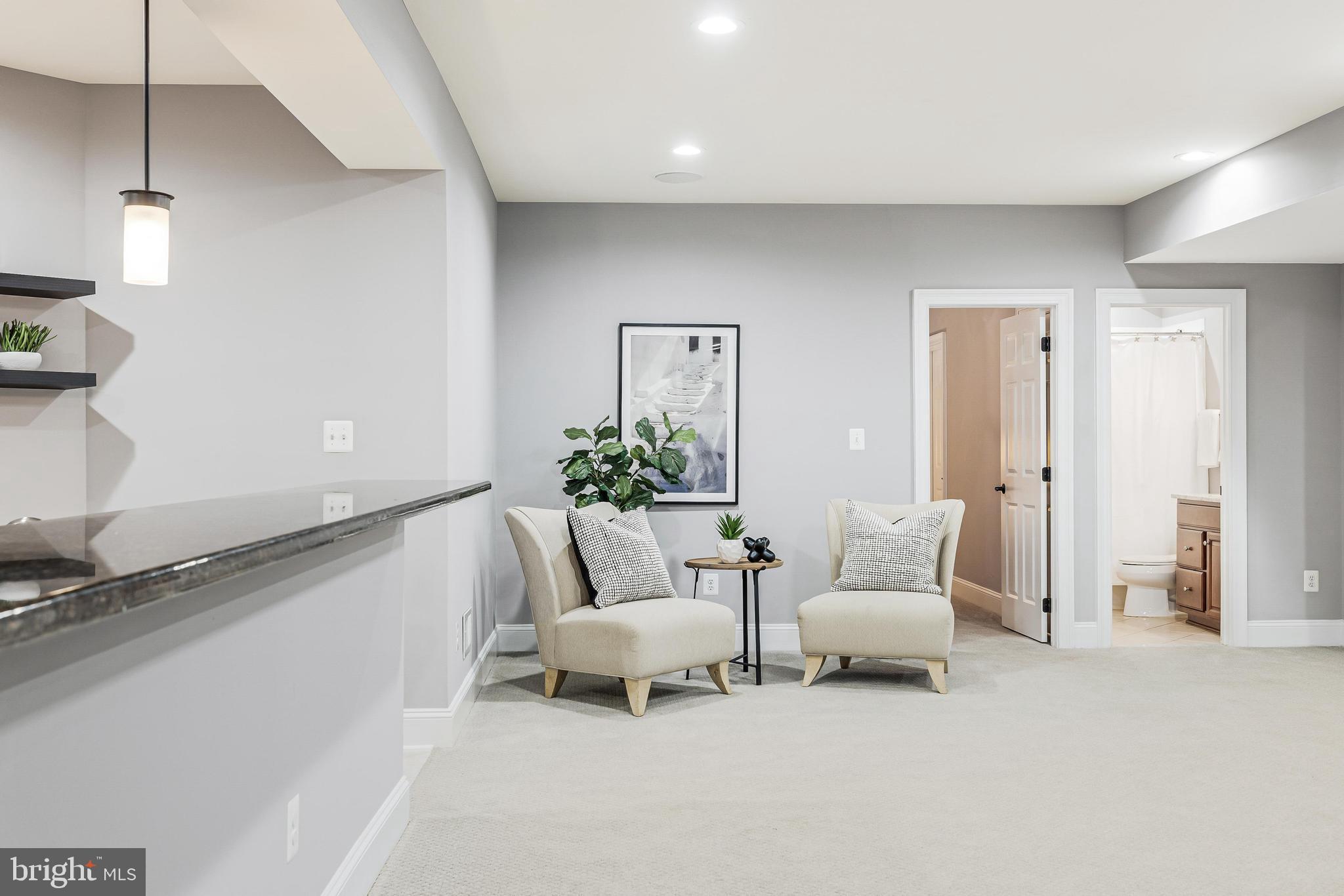 RASPBERRY FALLS - Residential