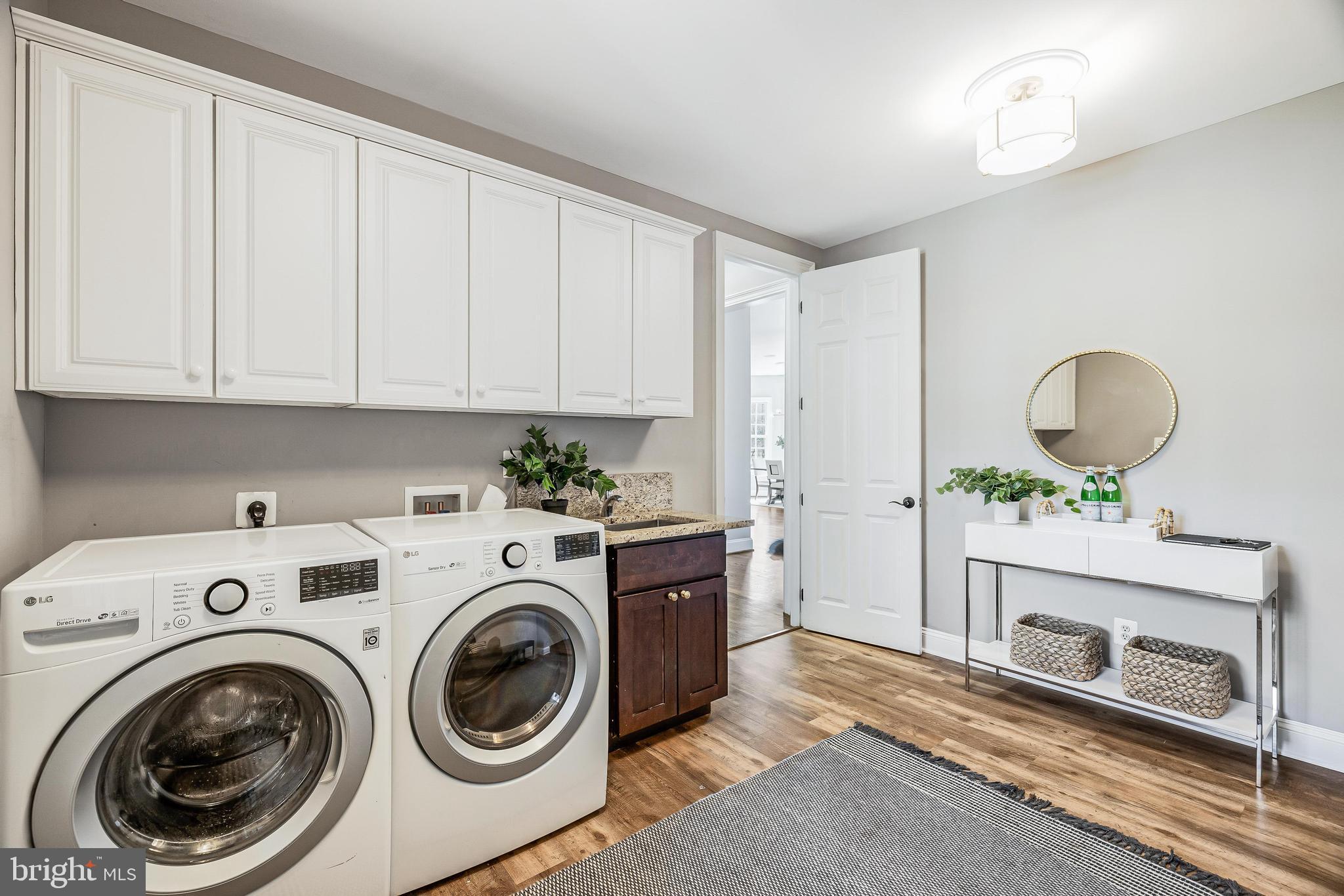 RASPBERRY FALLS - Residential