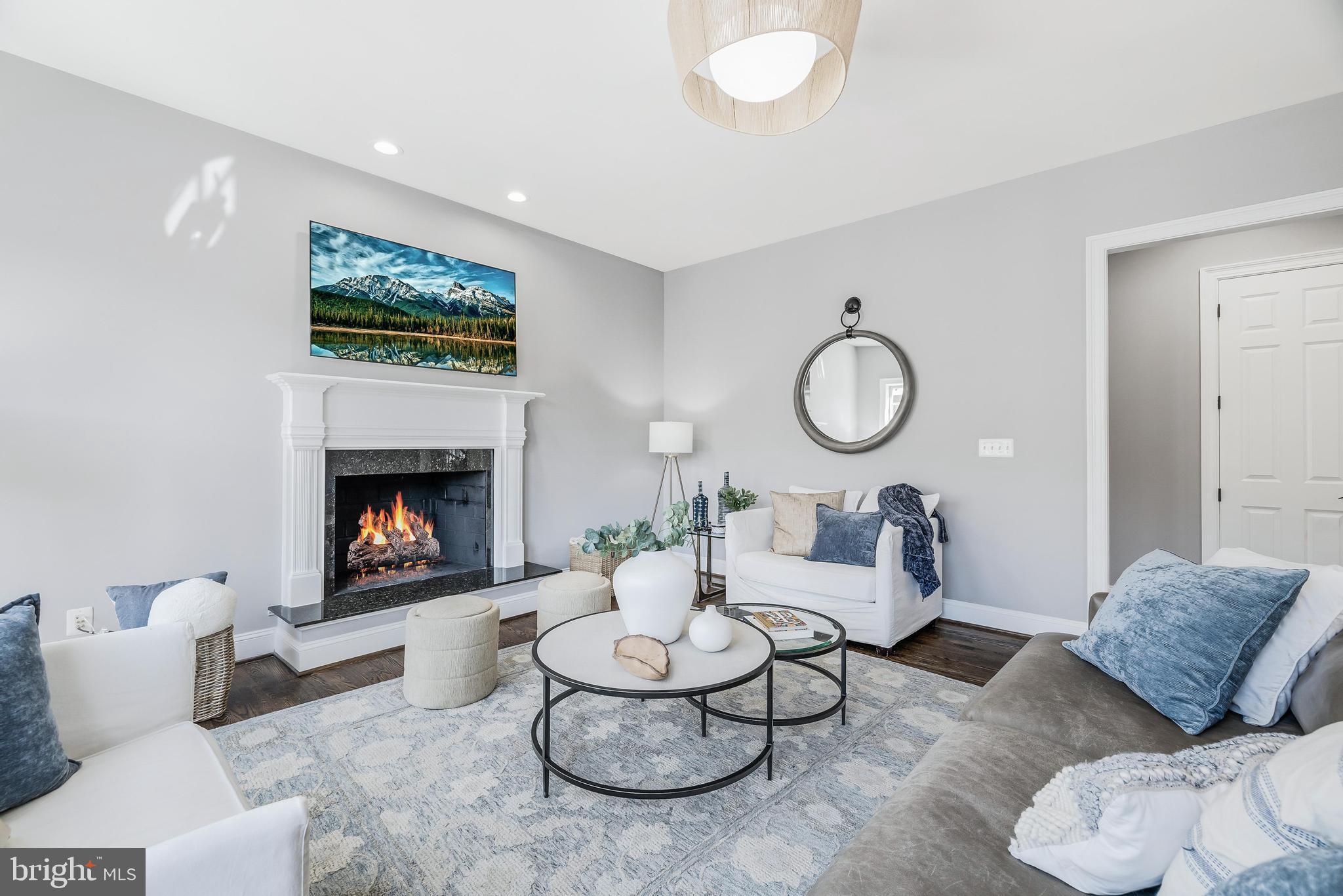 RASPBERRY FALLS - Residential