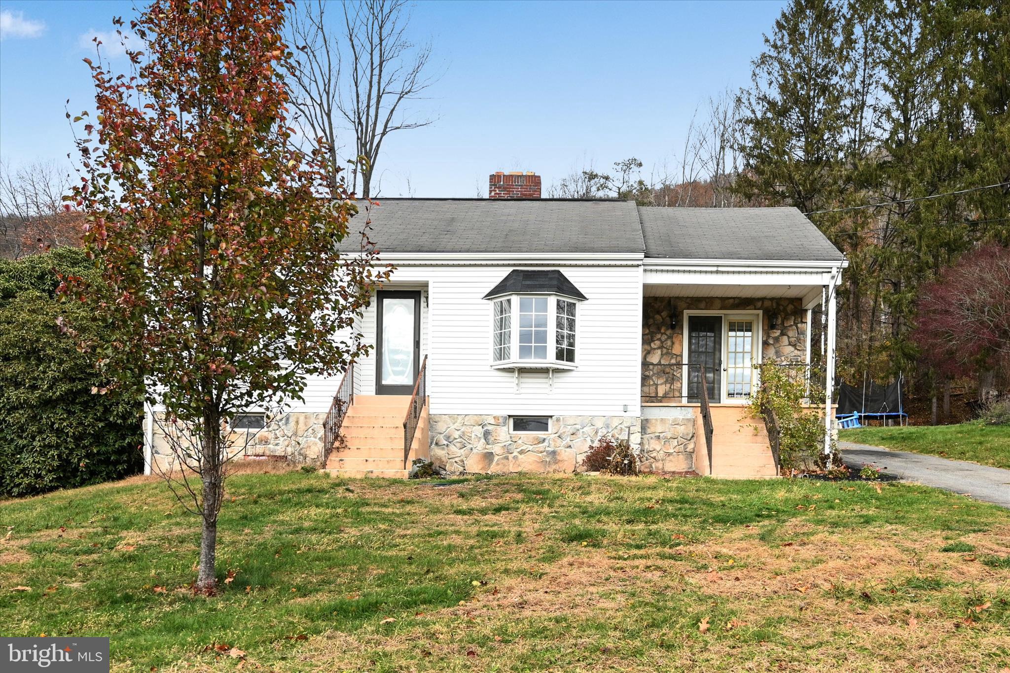 1012 FOUNTAIN STREET