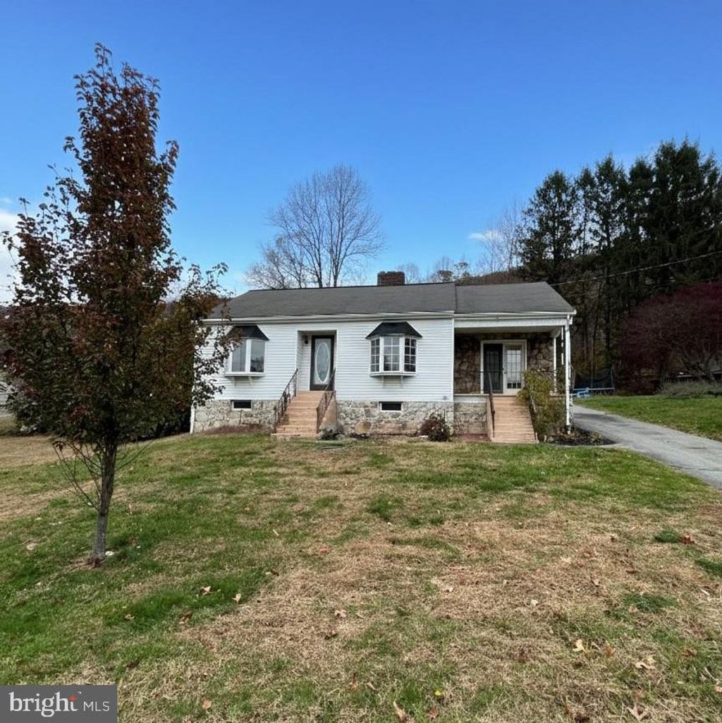 Photo of 1012 Fountain Street, ASHLAND, PA 17921 (MLS # PASK2024520)
