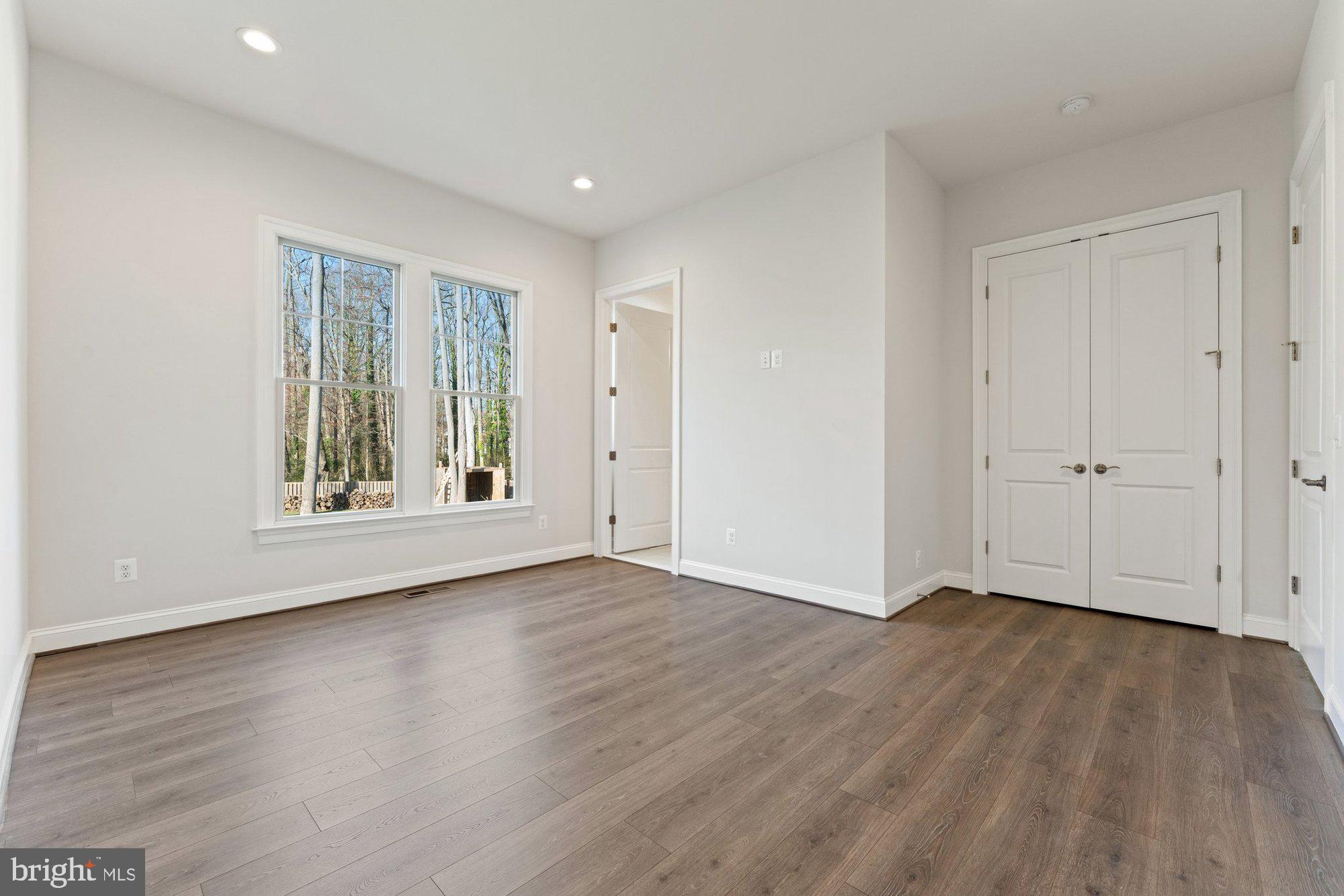 MOIDONE ACRES - Residential