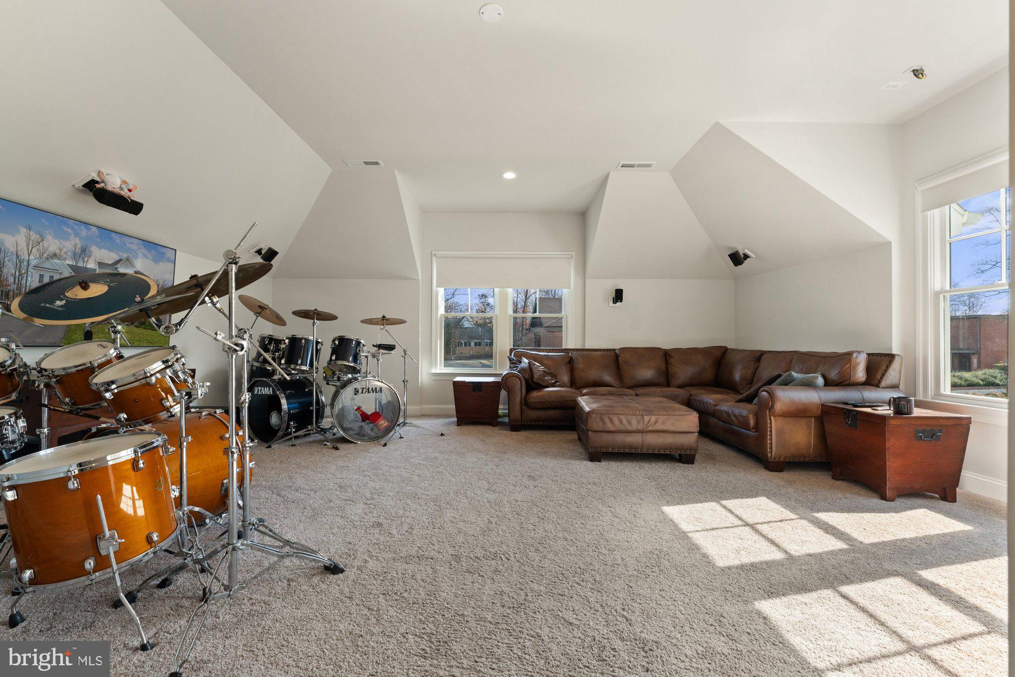 MOIDONE ACRES - Residential