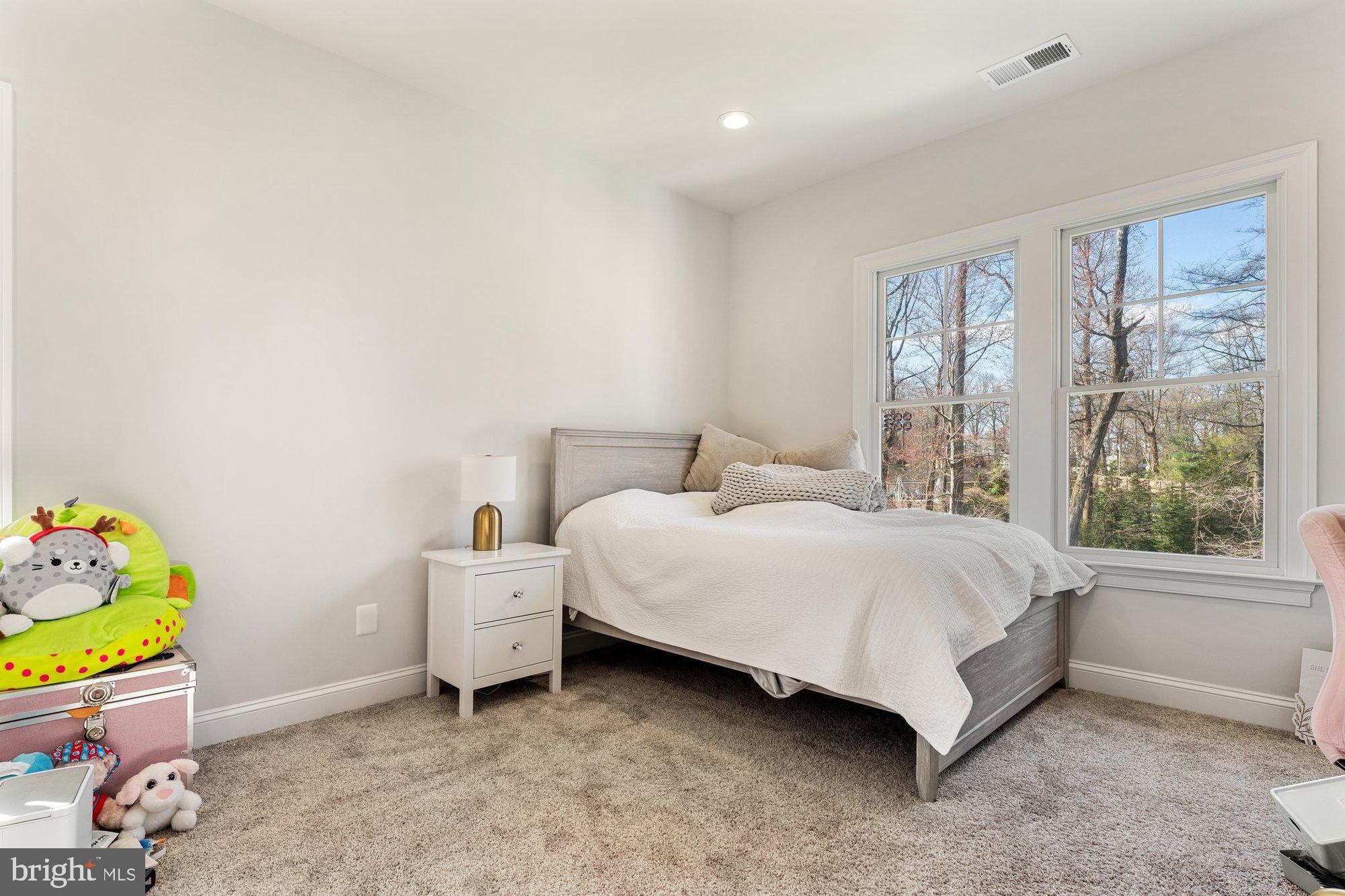 MOIDONE ACRES - Residential