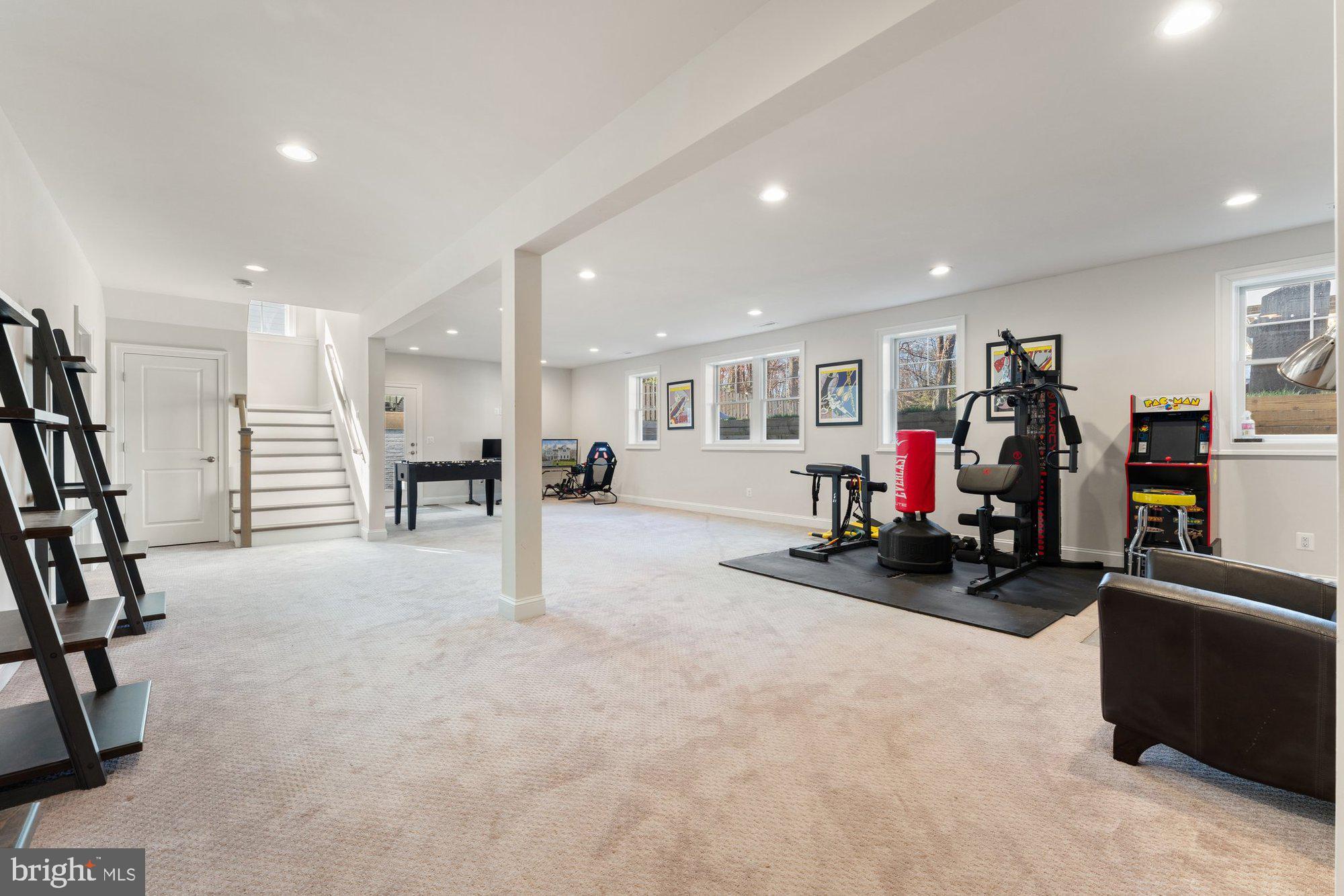 MOIDONE ACRES - Residential