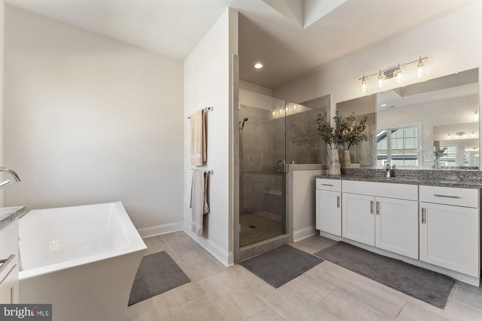 MOIDONE ACRES - Residential