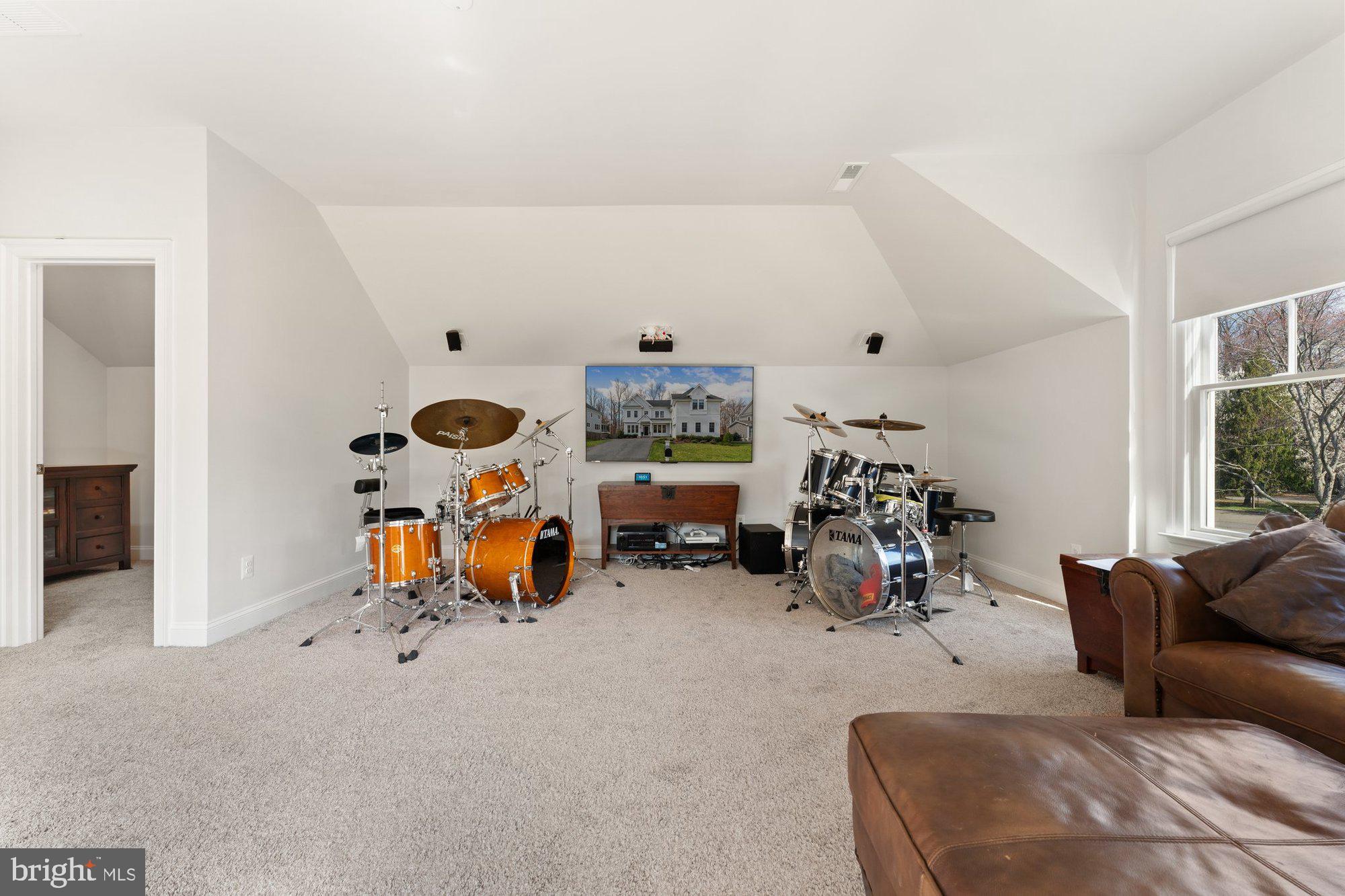 MOIDONE ACRES - Residential