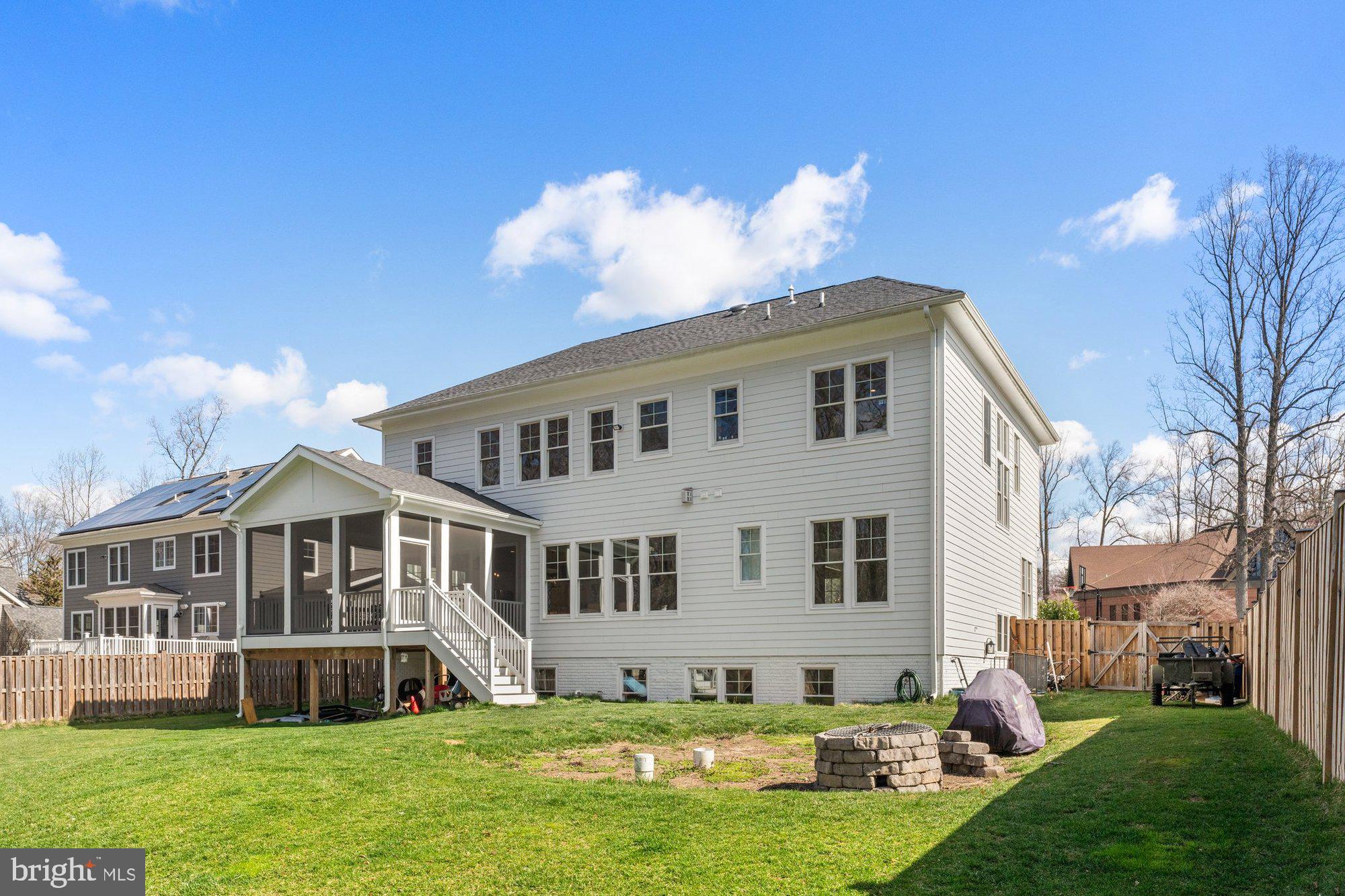 MOIDONE ACRES - Residential