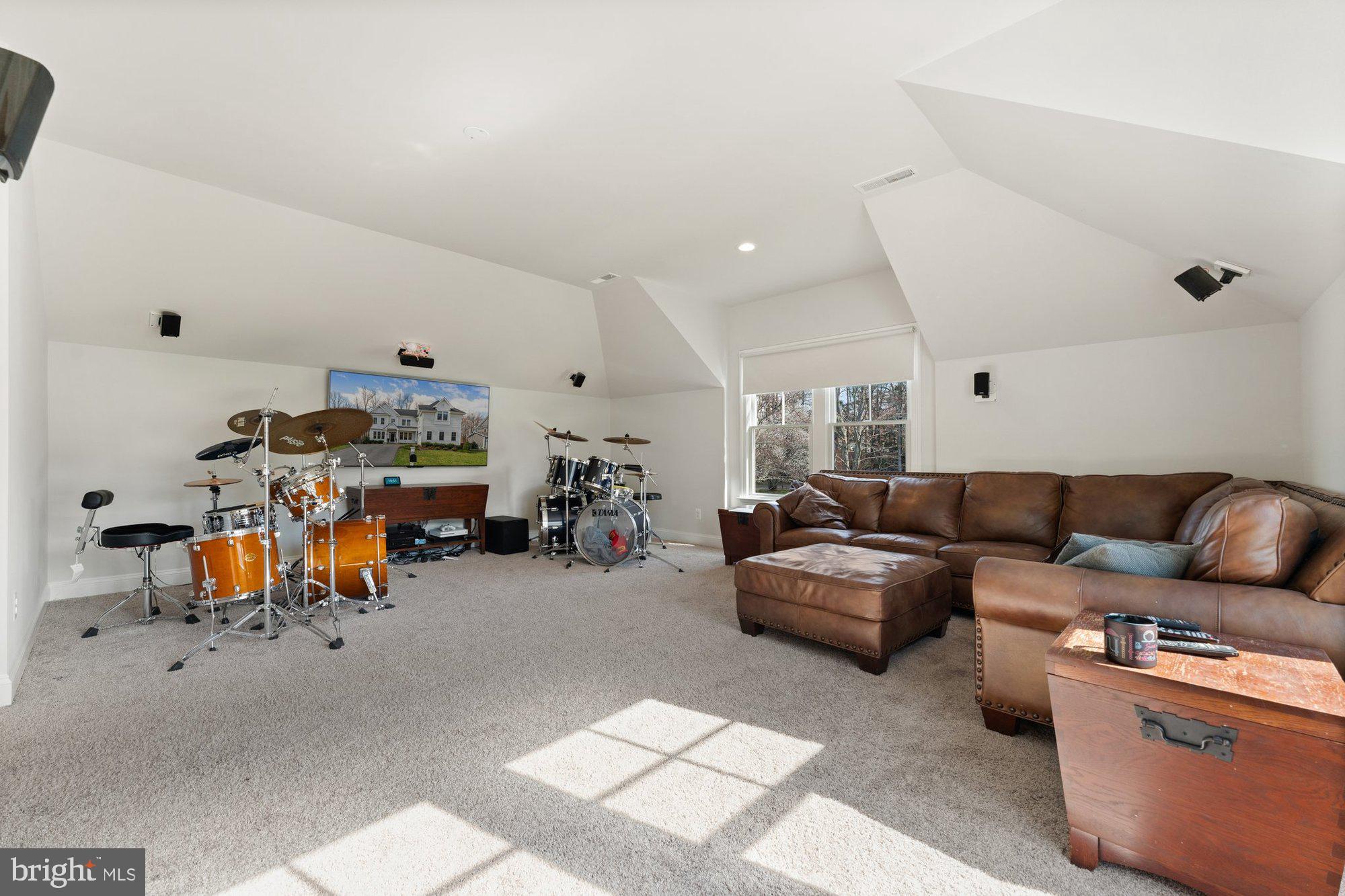 MOIDONE ACRES - Residential