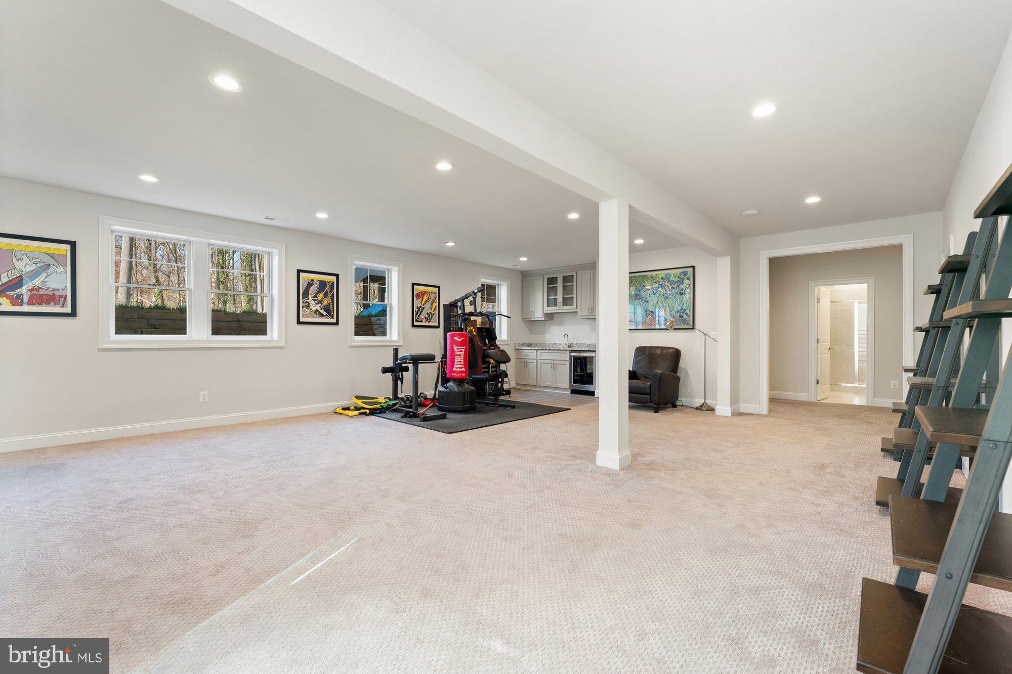 MOIDONE ACRES - Residential